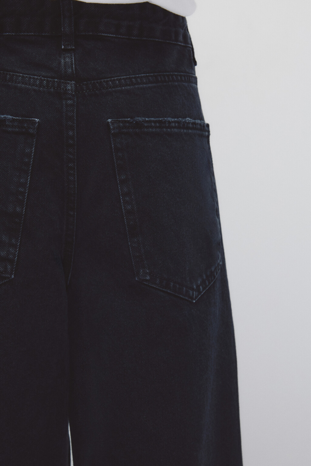 Джортсы рваные с бахромой - цвет черный - 6