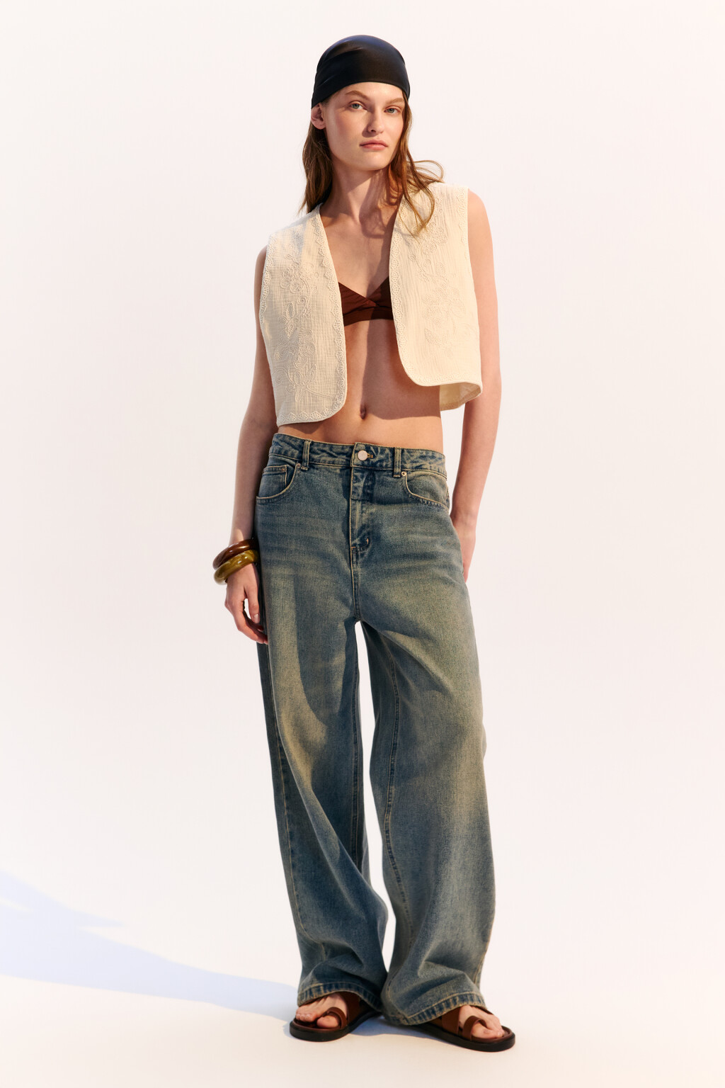 Жилет хлопковый с цветочной вышивкой - цвет бежевый - 5