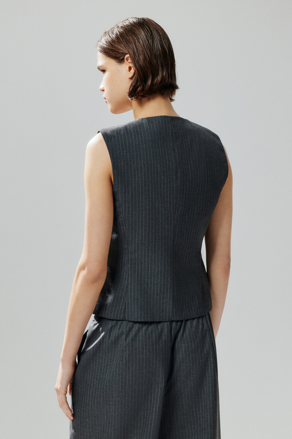Жилет костюмный в полоску - цвет серый - 3