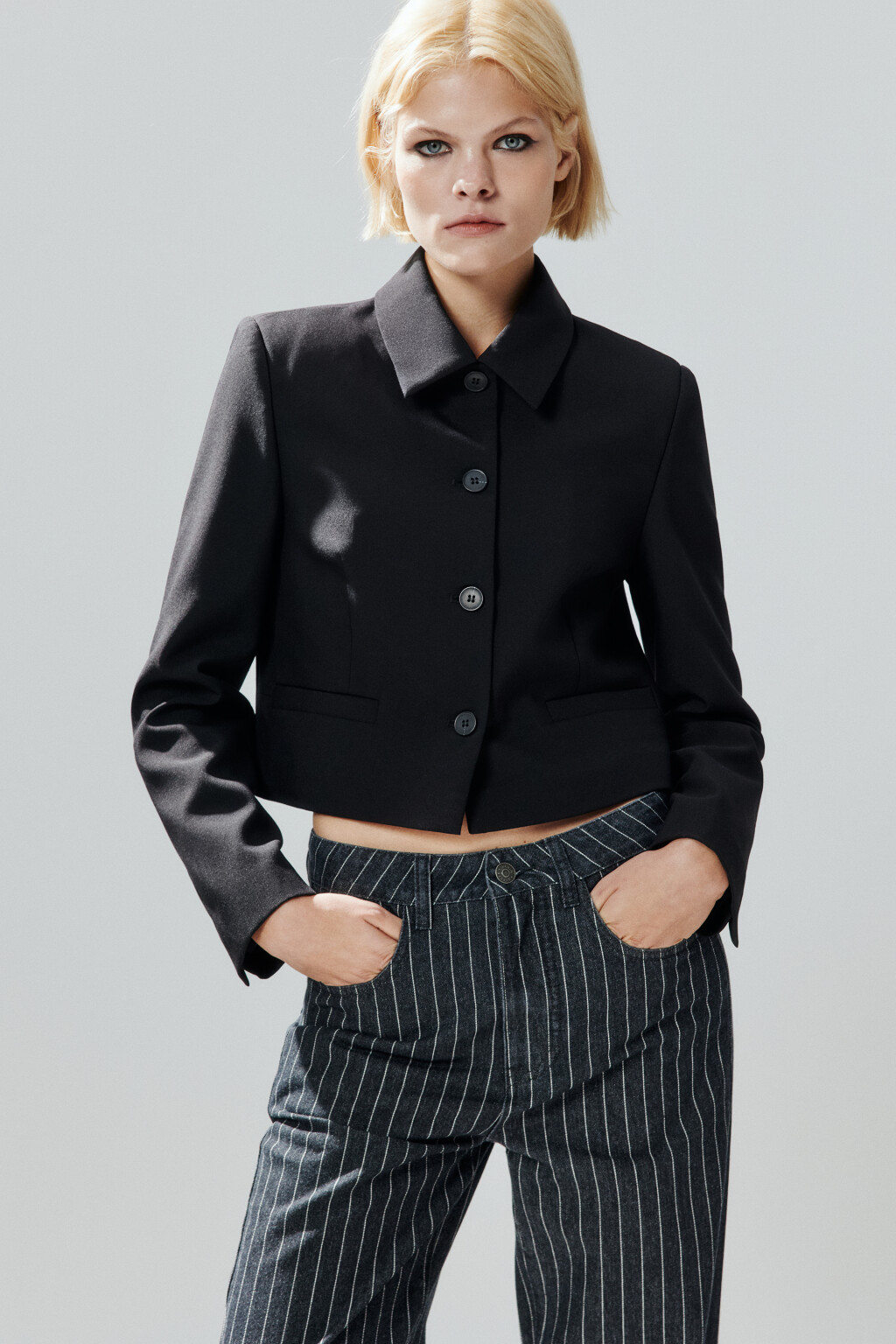 Жакет укороченный с отложным воротником - цвет черный - 1