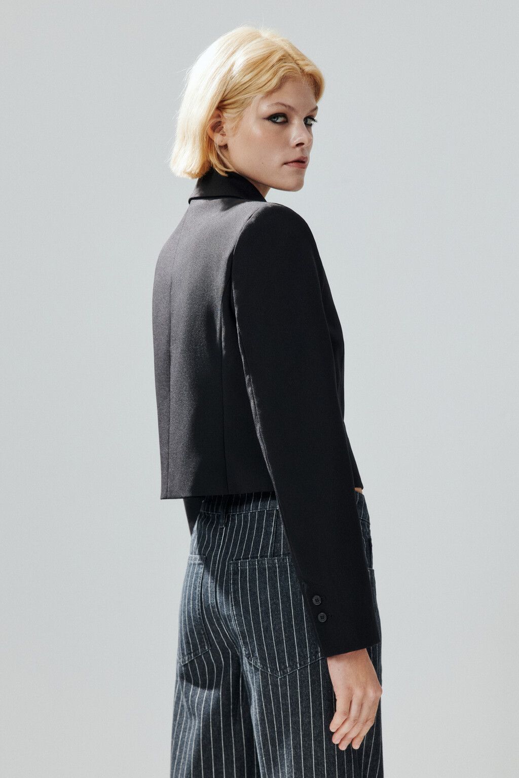 Жакет укороченный с отложным воротником - цвет черный - 5