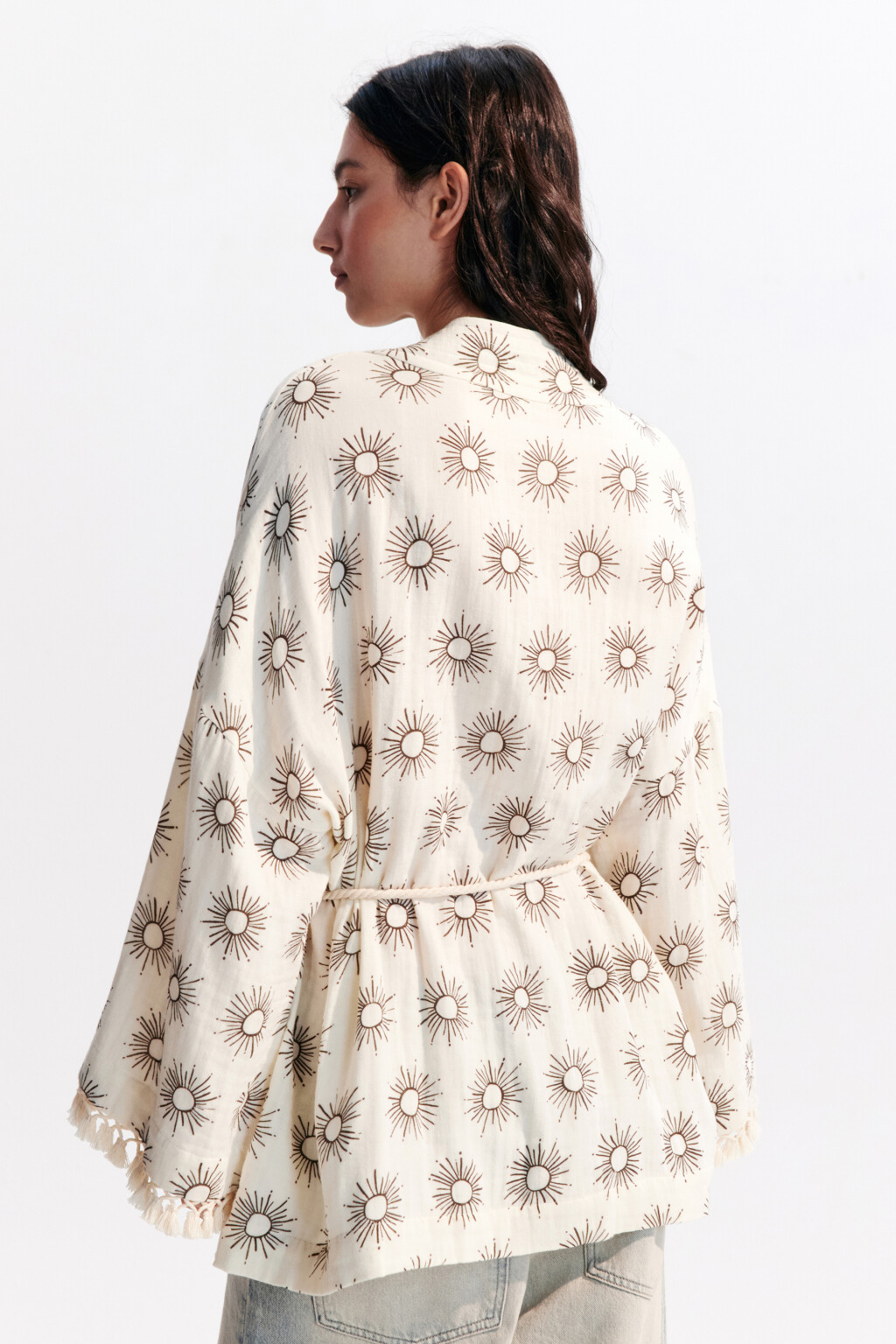 Блузка-кимоно с поясом и кисточками - цвет черный - 3