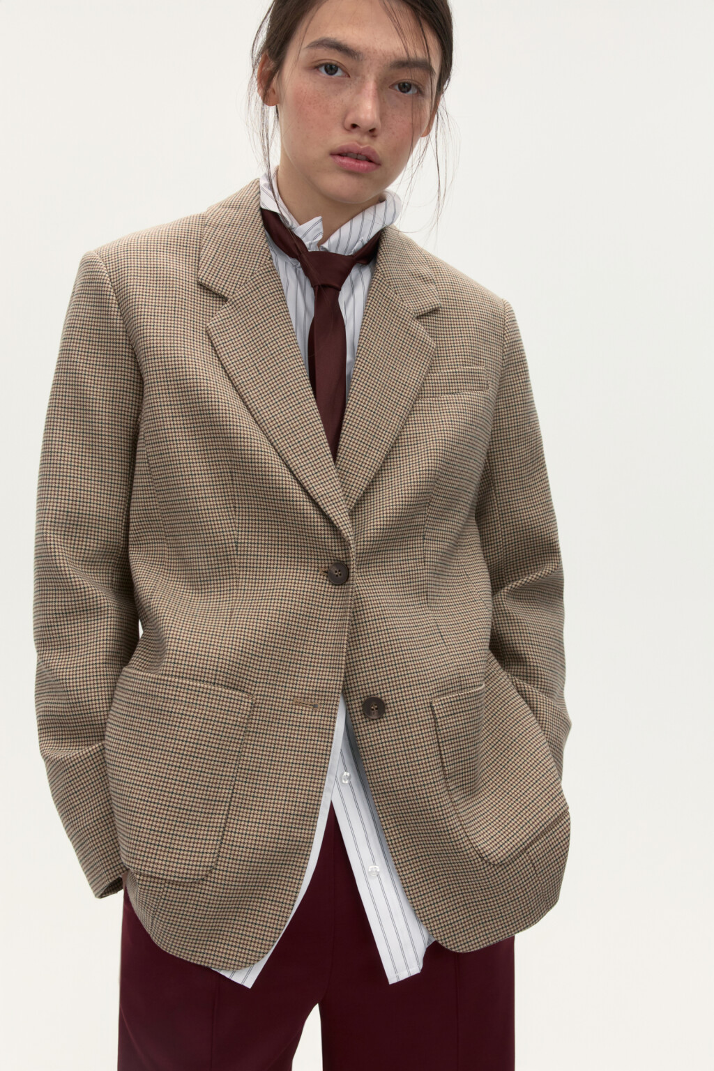 Пиджак в клетку с накладными карманами - цвет бежевый - 1