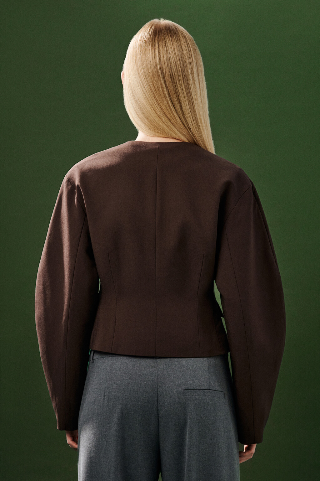 Жакет приталенный с объемными рукавами - цвет коричневый - 3