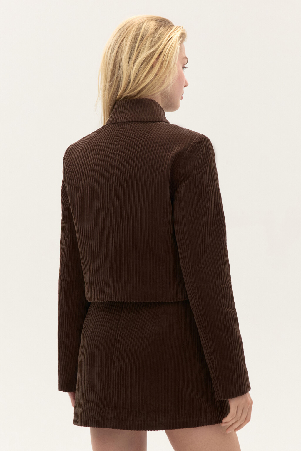 Жакет короткий с отложным воротником - цвет коричневый - 3