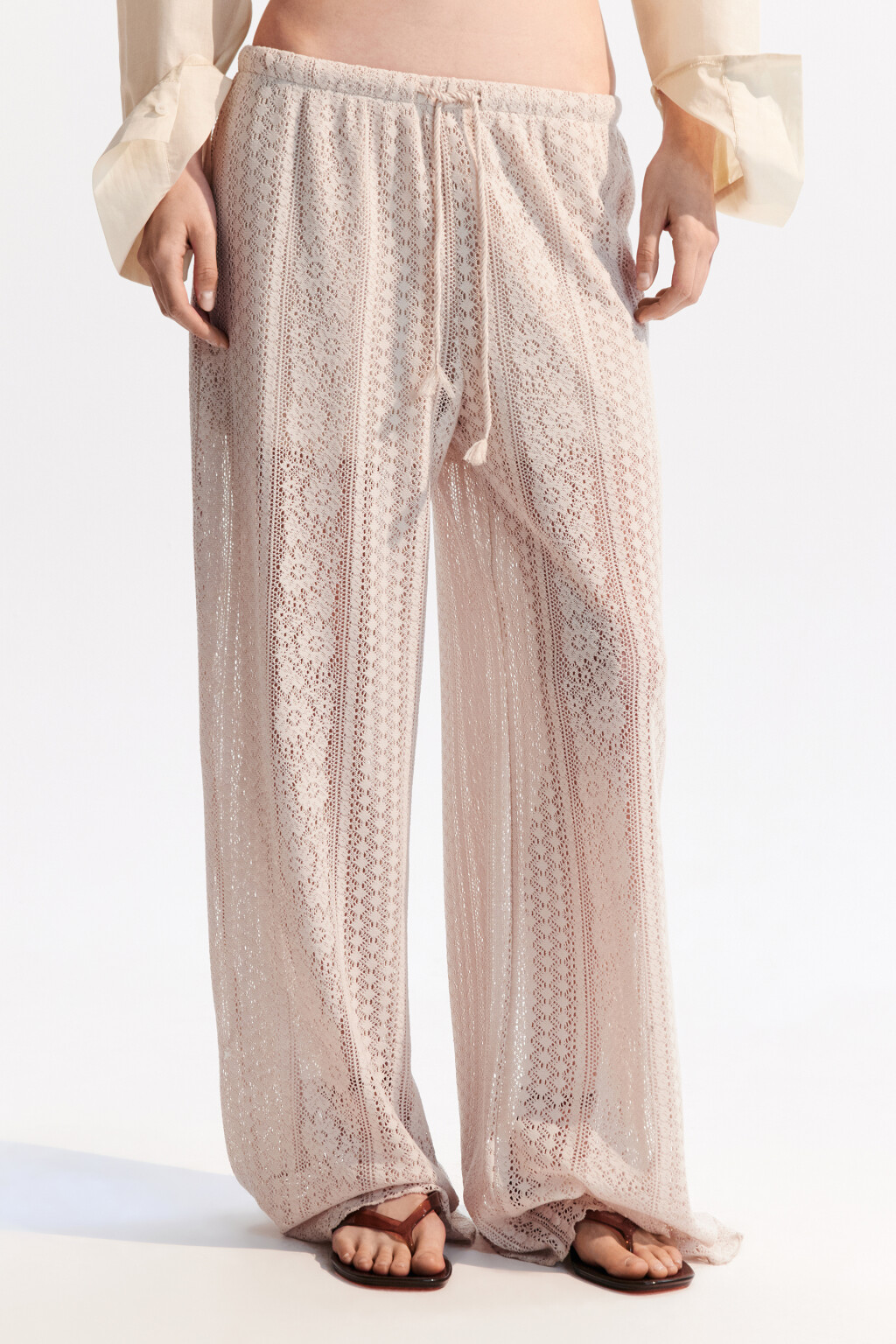 Брюки широкие из кружева - цвет бежевый - 3