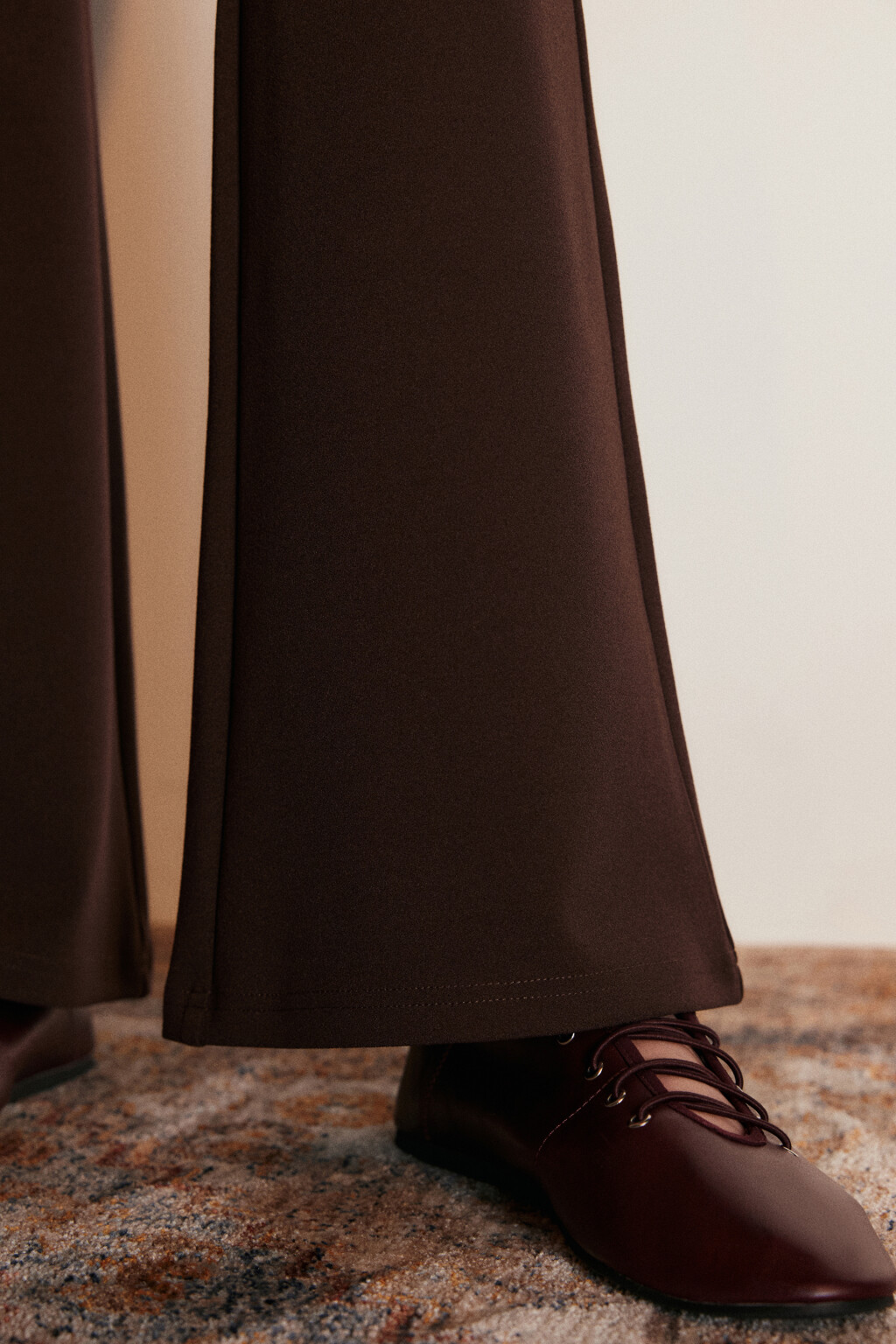 Брюки клеш с высокой посадкой - цвет коричневый - 7