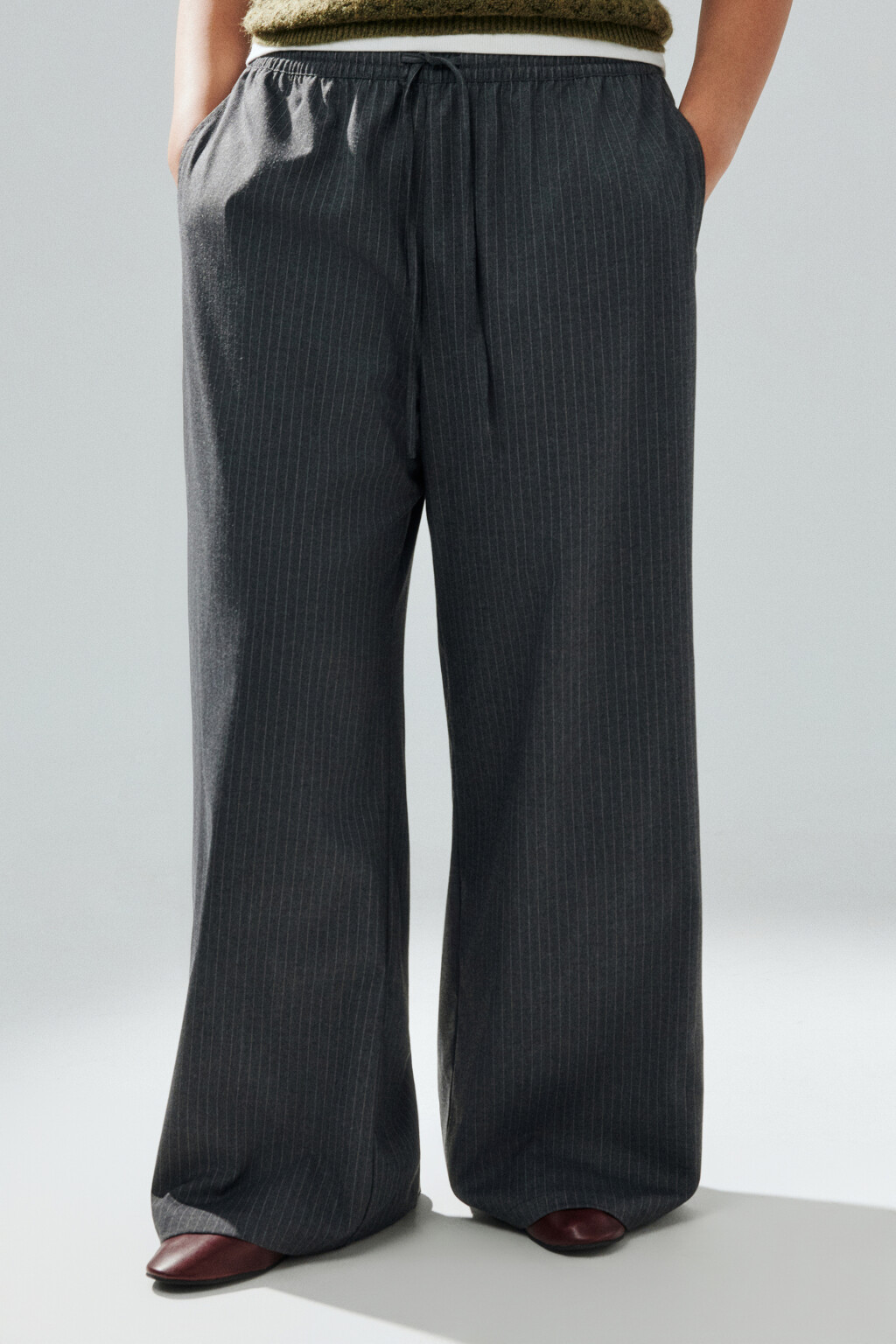 Брюки широкие в полоску - цвет серый - 3