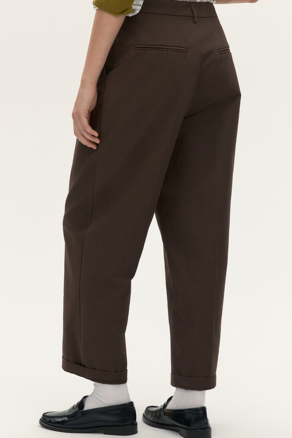 Брюки barrel fit со стрелками - цвет коричневый - 4