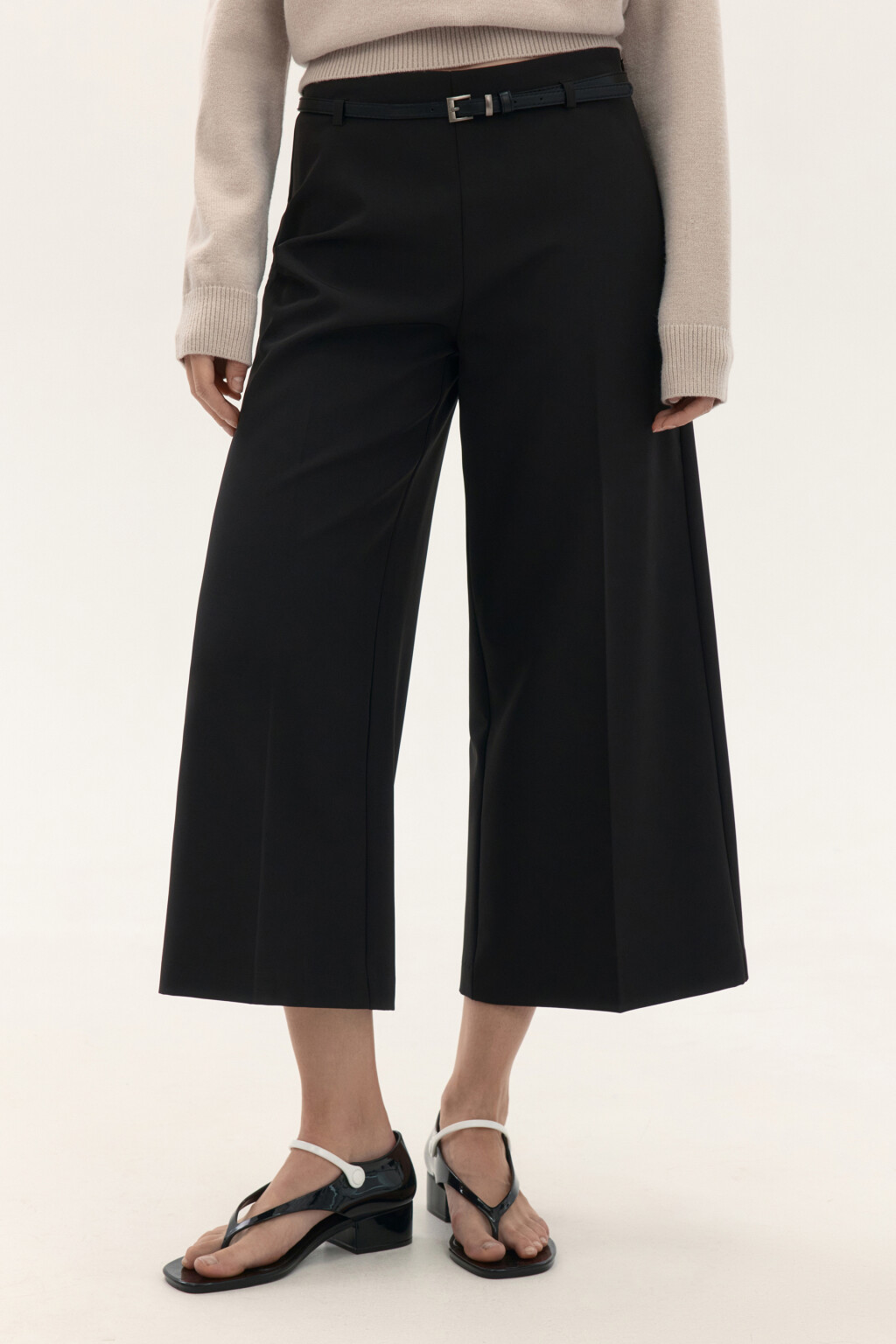 Брюки-кюлоты костюмные с ремнем - цвет черный - 2