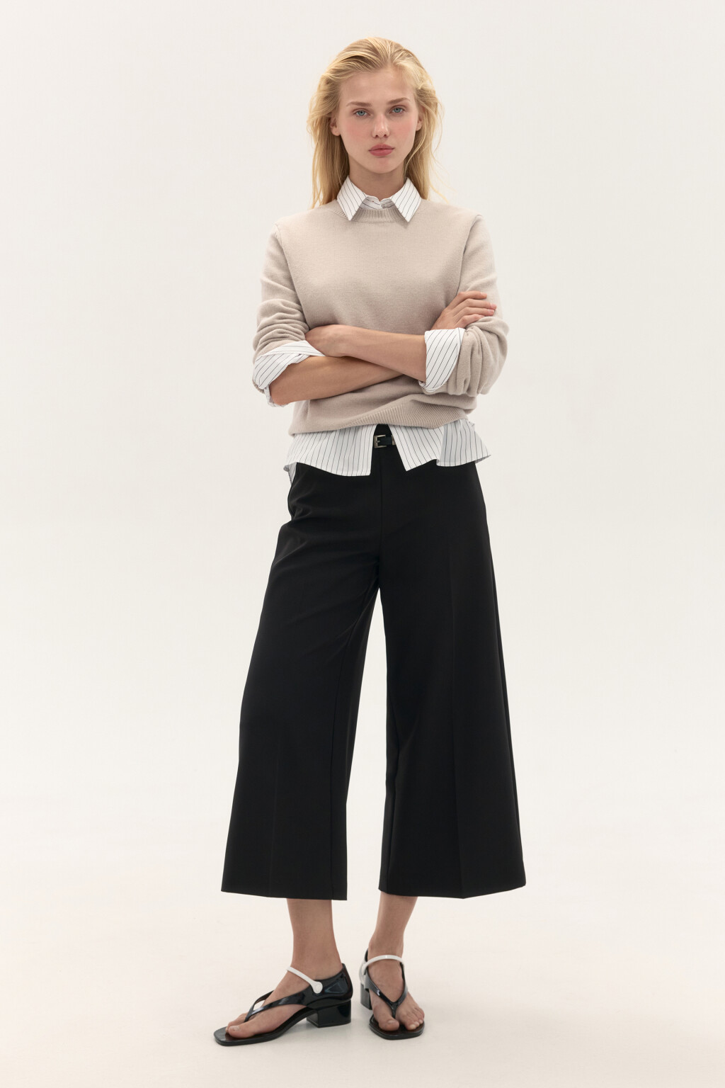 Брюки-кюлоты костюмные с ремнем - цвет черный - 4