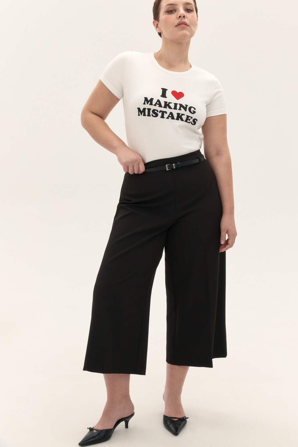 Брюки-кюлоты костюмные с ремнем - цвет черный - 8