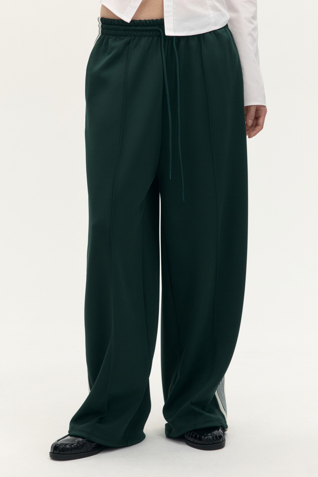 Брюки широкие с лампасами - цвет зеленый - 2