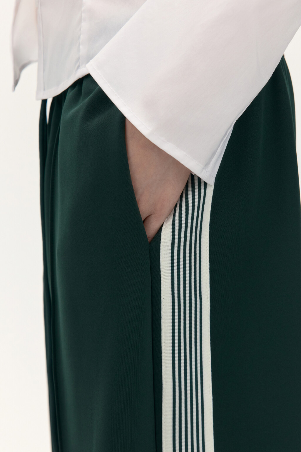 Брюки широкие с лампасами - цвет зеленый - 6