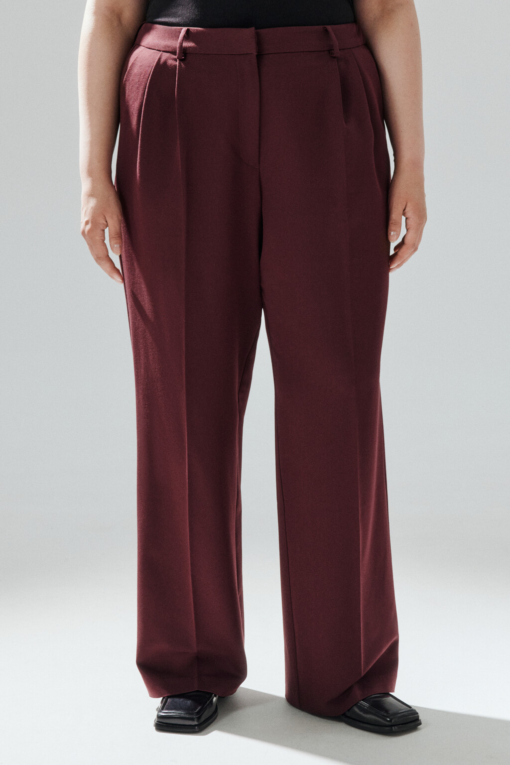 Брюки костюмные с низкой посадкой - цвет бордовый - 2