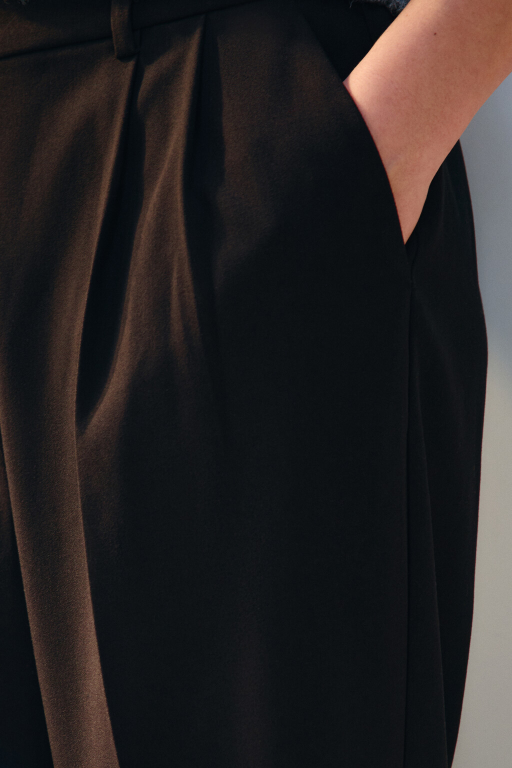 Брюки костюмные с высокой посадкой - цвет черный - 6