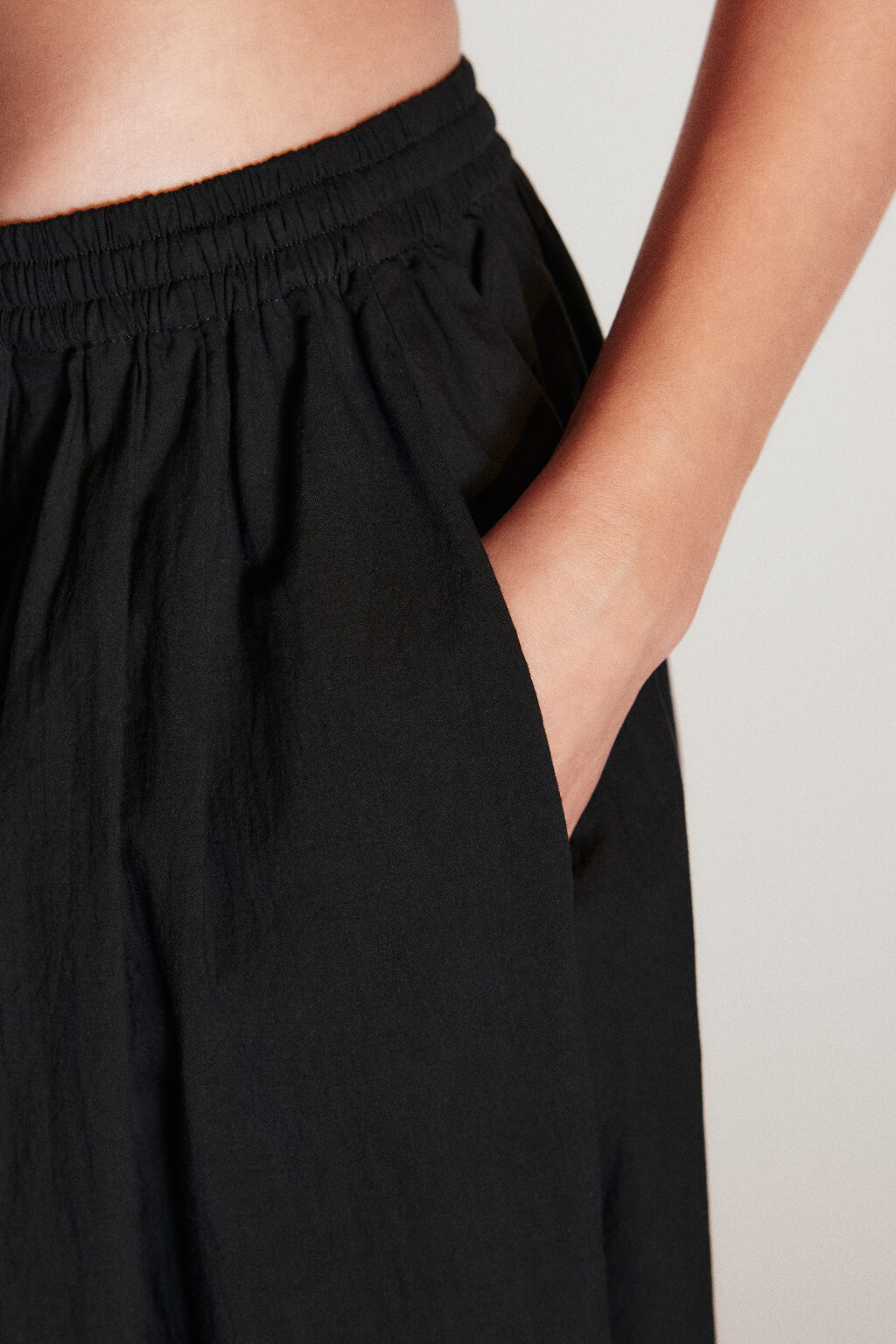 Брюки-аладдины из хлопка - цвет черный - 7