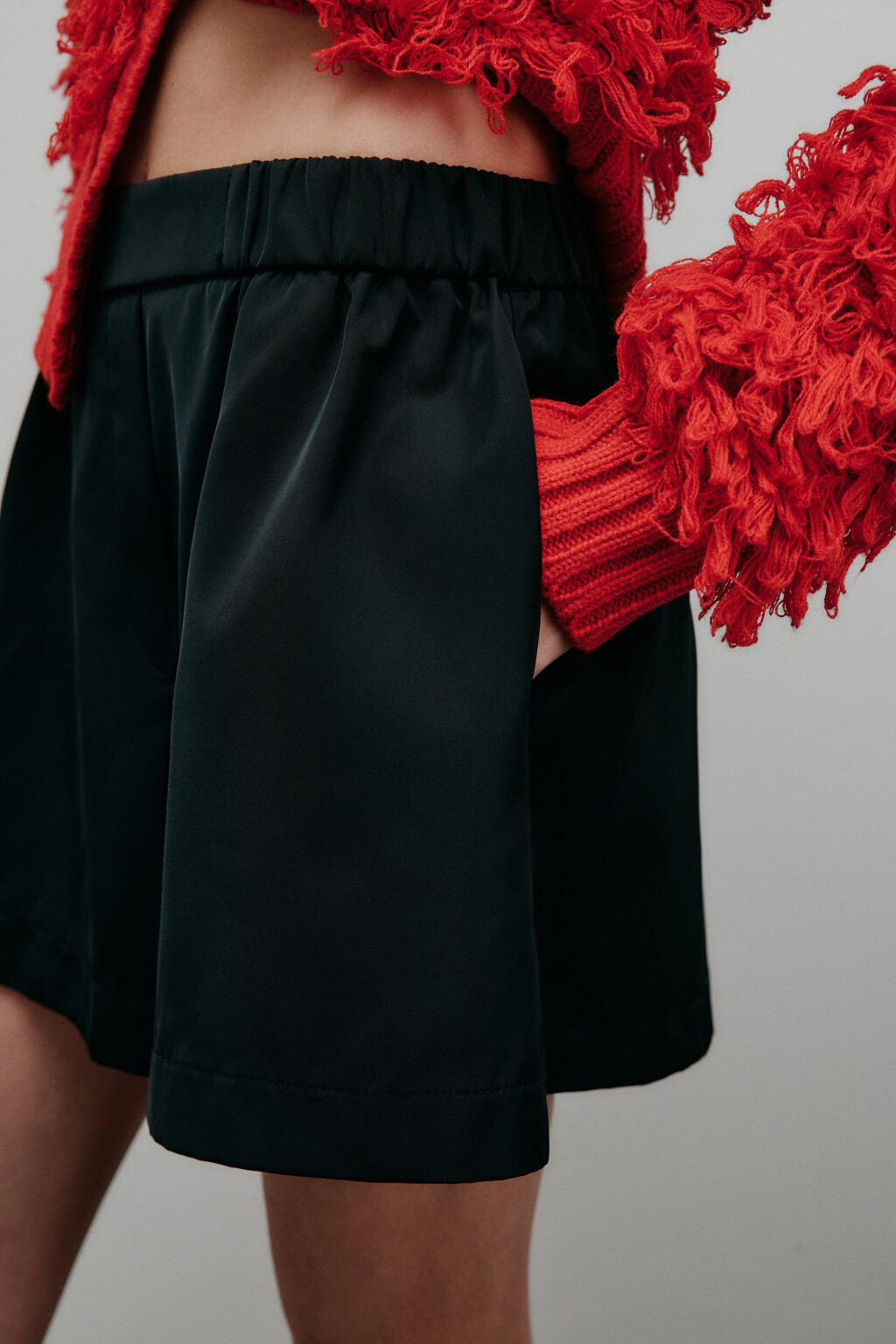 Шорты широкие из нейлона - цвет черный - 7