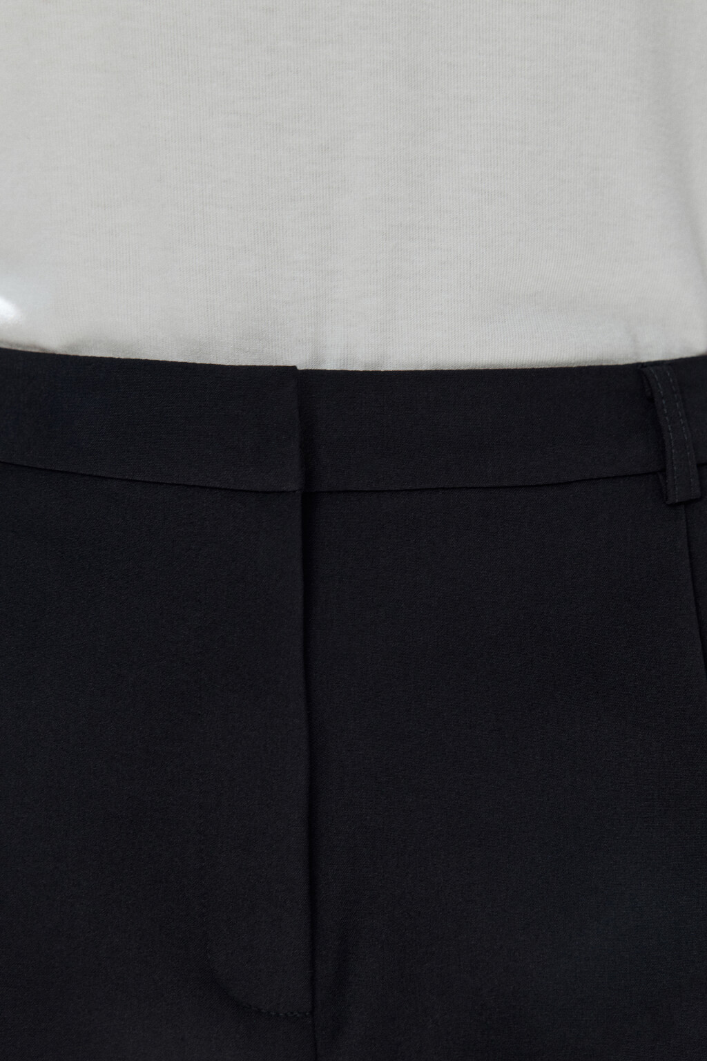 Шорты костюмные со складками - цвет черный - 6