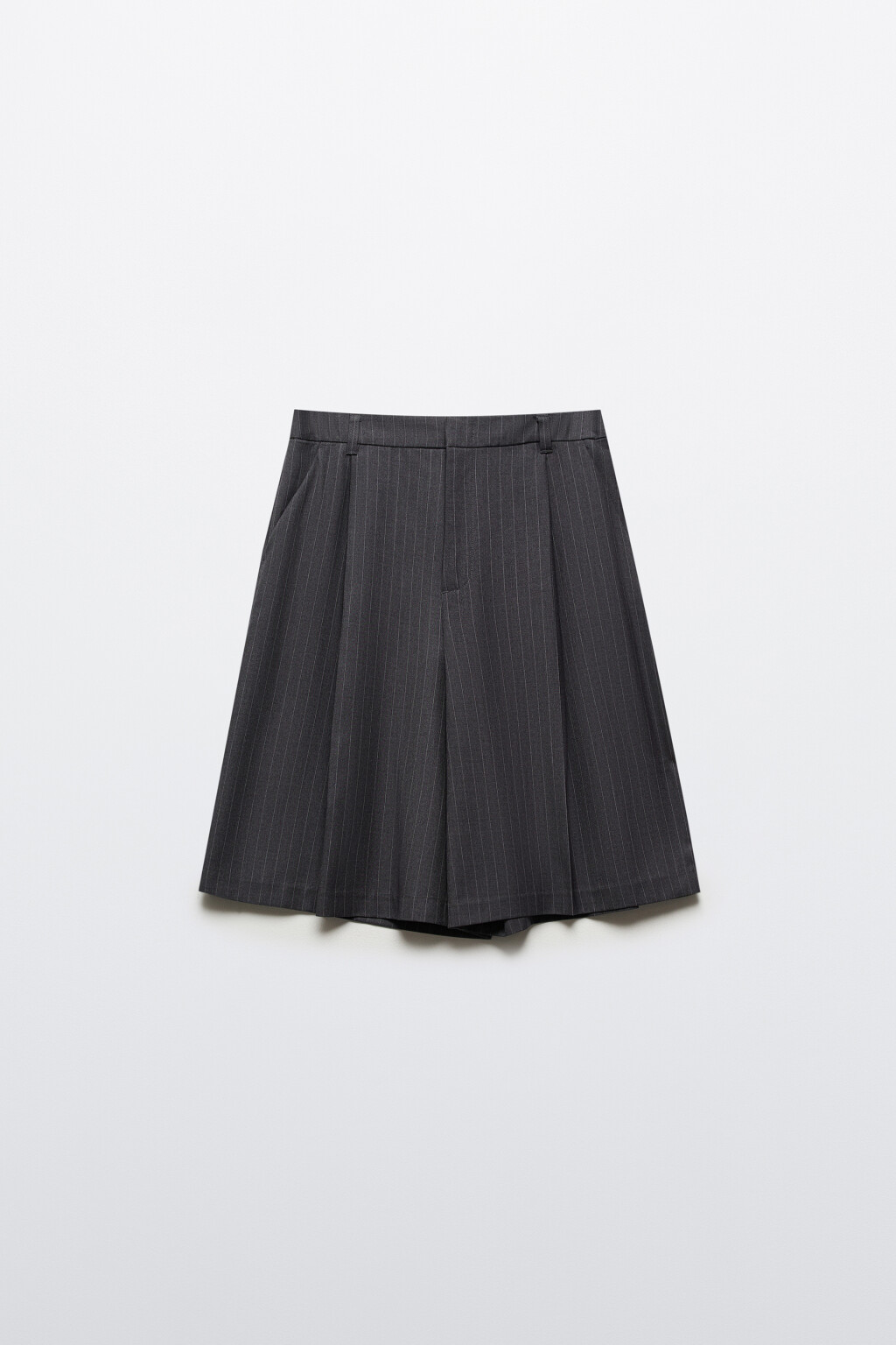 Шорты-бермуды костюмные в полоску - цвет серый - 9