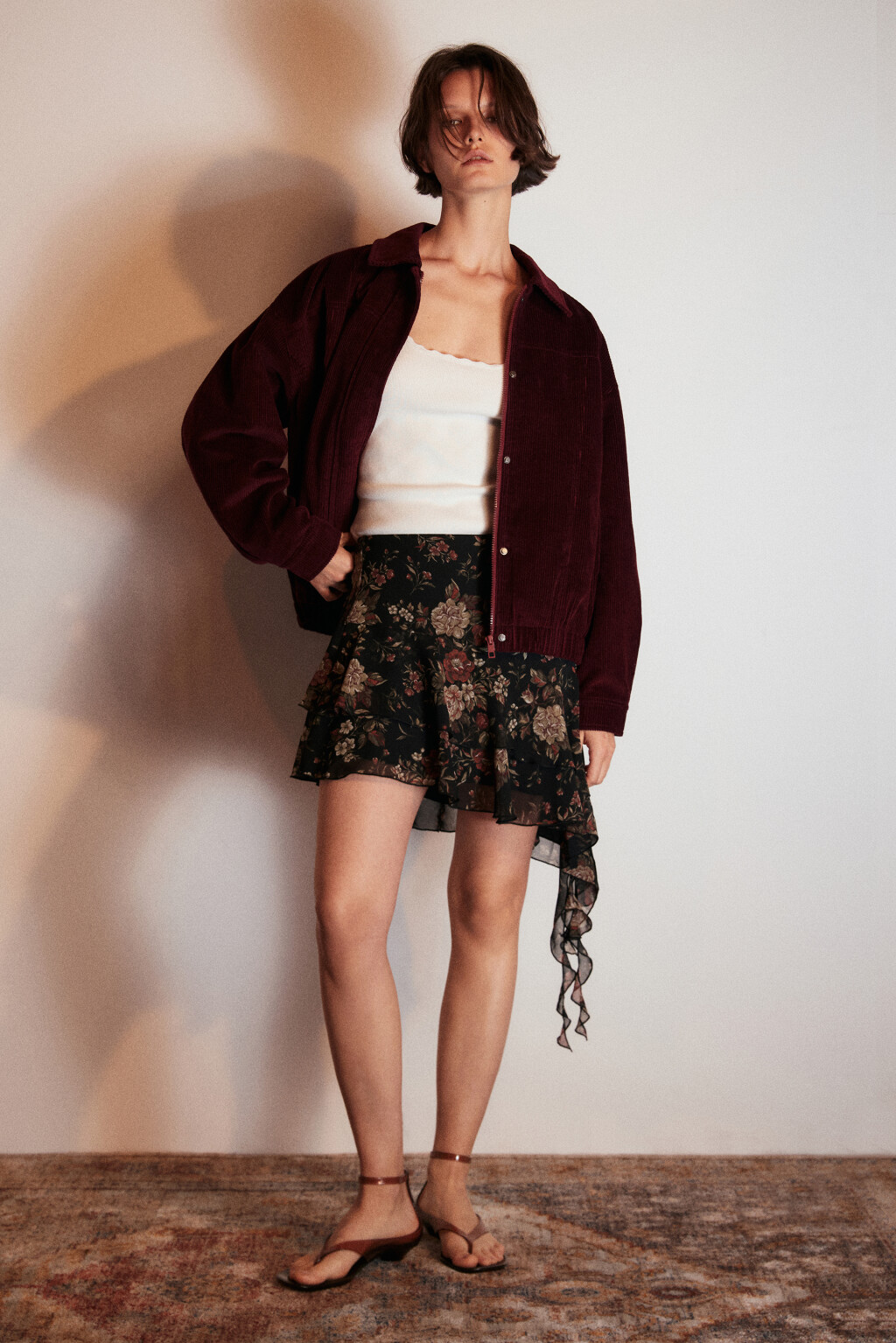 Юбка мини асимметричная с принтом - цвет черный - 5