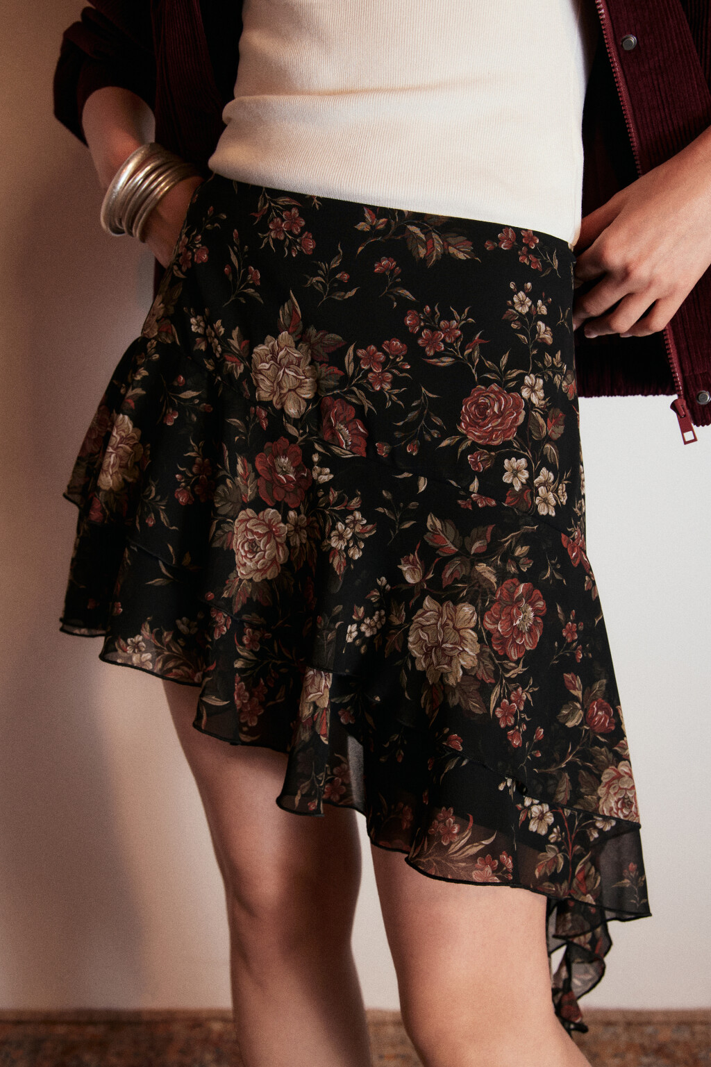 Юбка мини асимметричная с принтом - цвет черный - 6