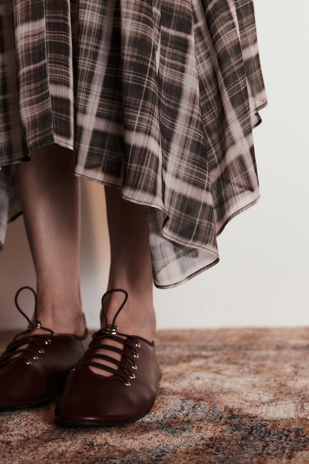 Юбка миди асимметричная в клетку - цвет коричневый - 7