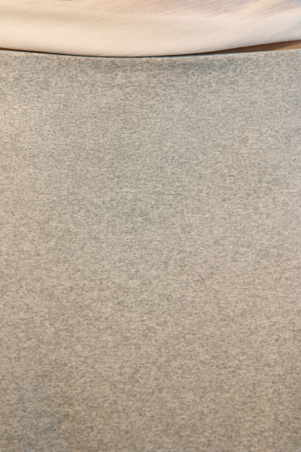 Юбка трикотажная асимметричная с кружевом - цвет серый - 5