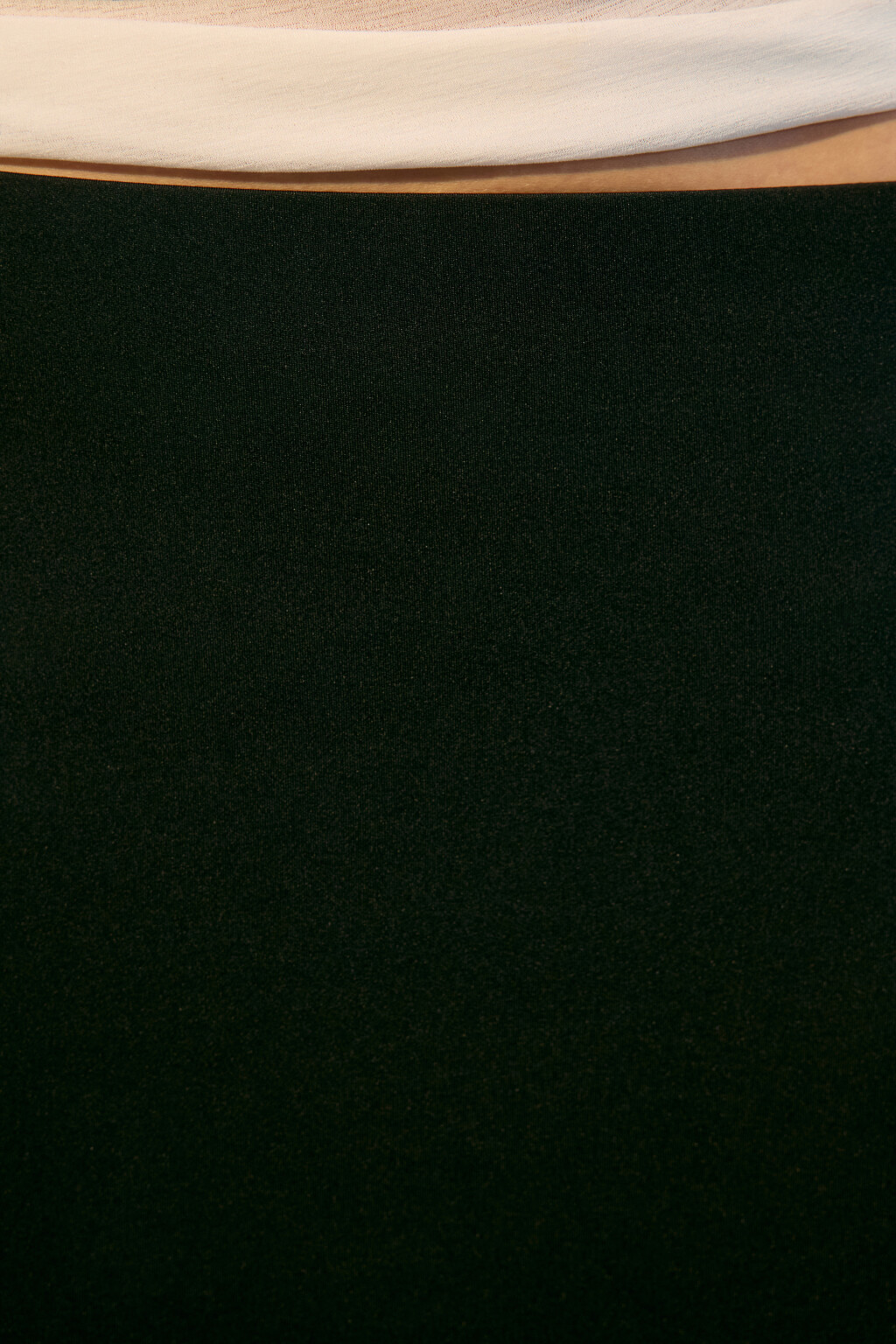 Юбка трикотажная асимметричная с кружевом - цвет черный - 5