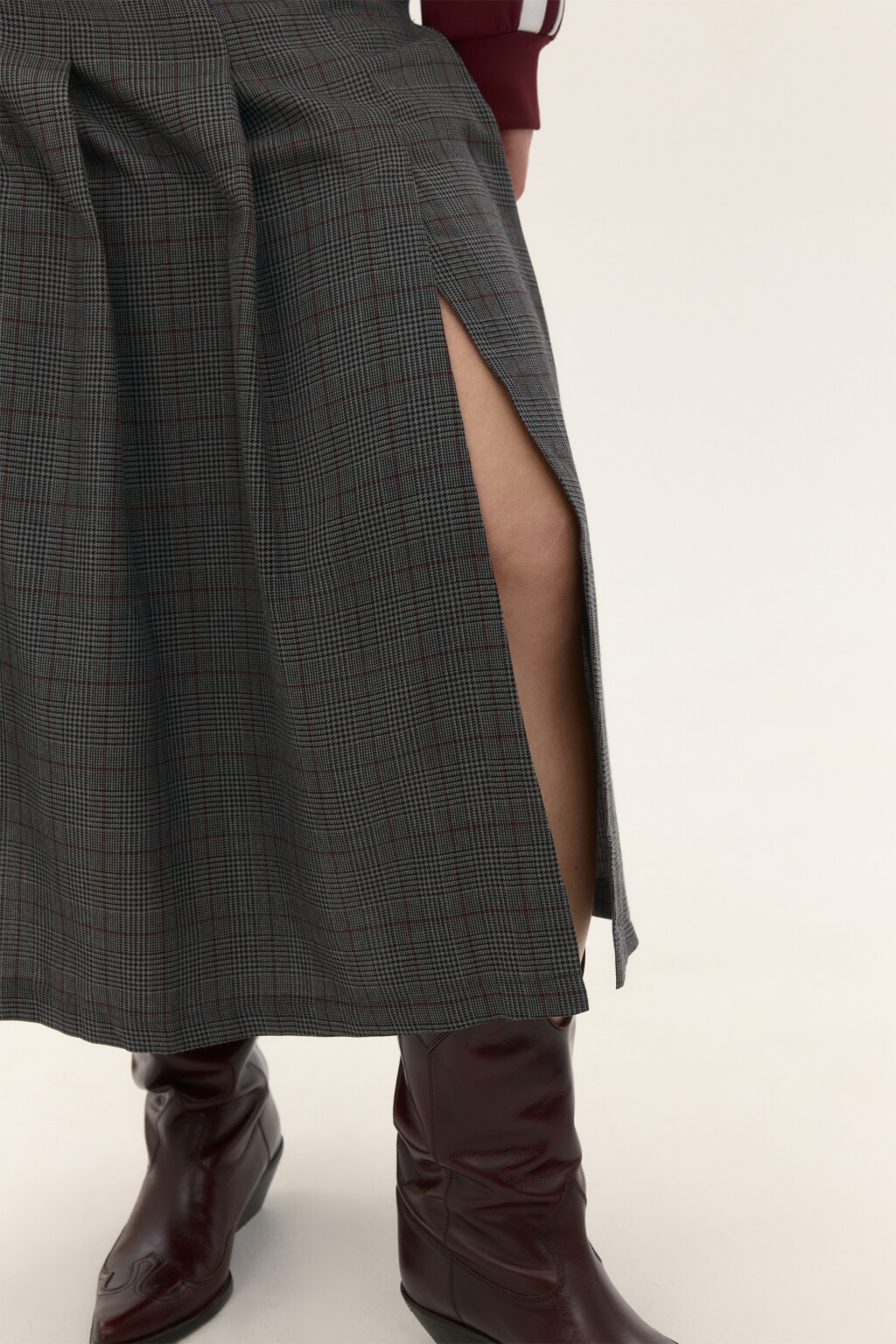 Юбка миди в складку с разрезом - цвет серый - 6