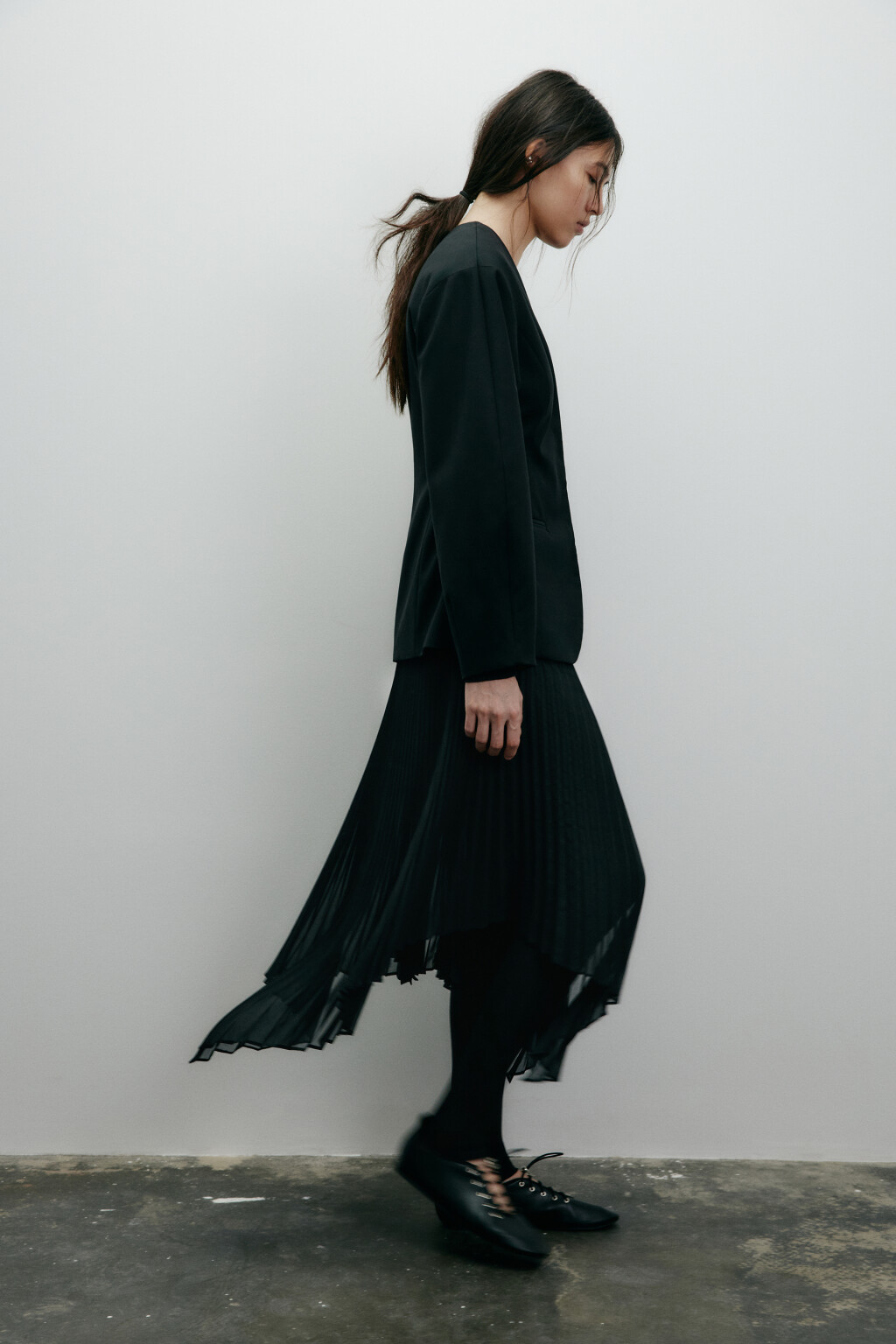 Юбка миди асимметричная с запахом - цвет черный - 2