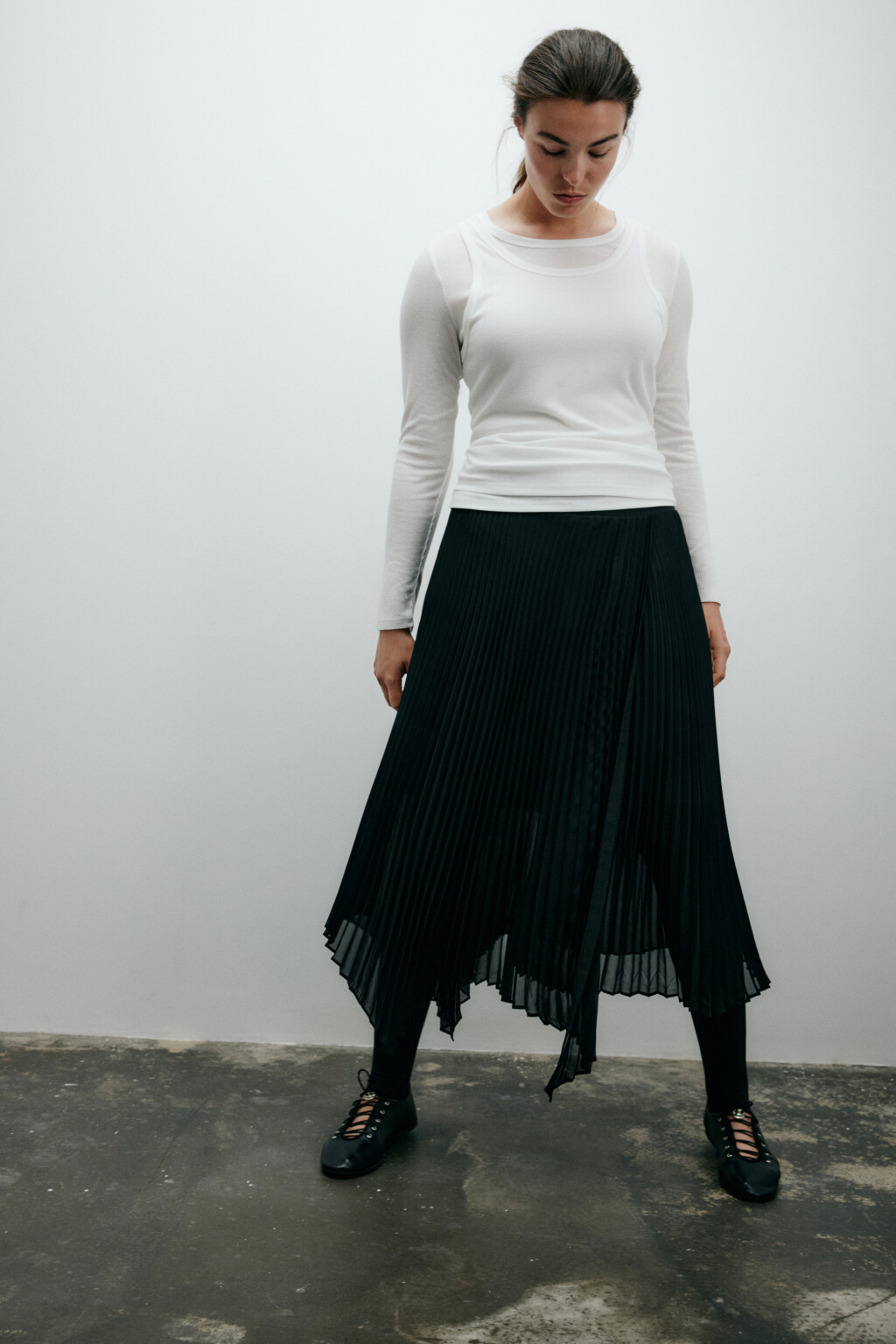 Юбка миди асимметричная с запахом - цвет черный - 1