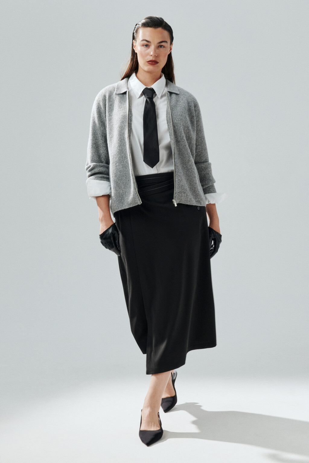 Юбка миди костюмная на запах - цвет черный - 1