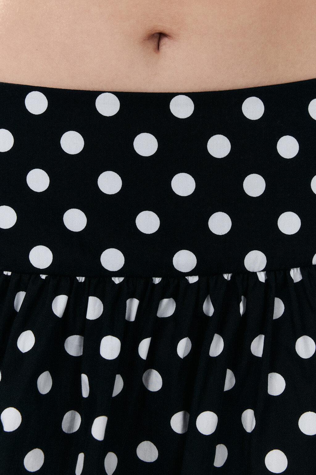 Юбка-шорты пышная в крупный горох - цвет белый - 6