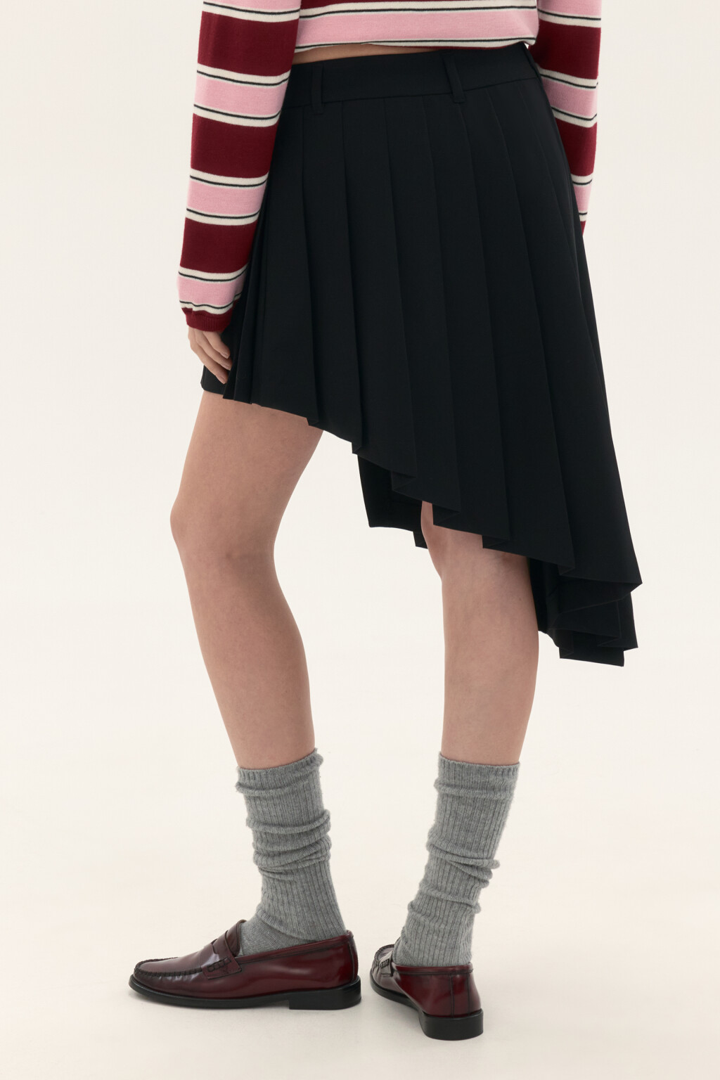 Юбка в складку асимметричная - цвет черный - 3