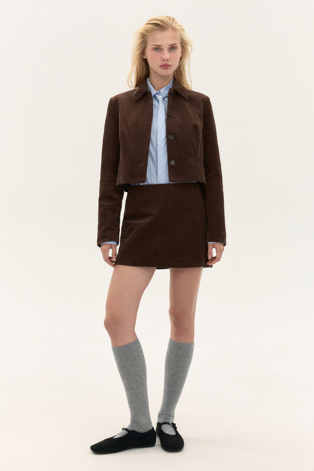 Юбка-трапеция мини вельветовая - цвет коричневый - 4