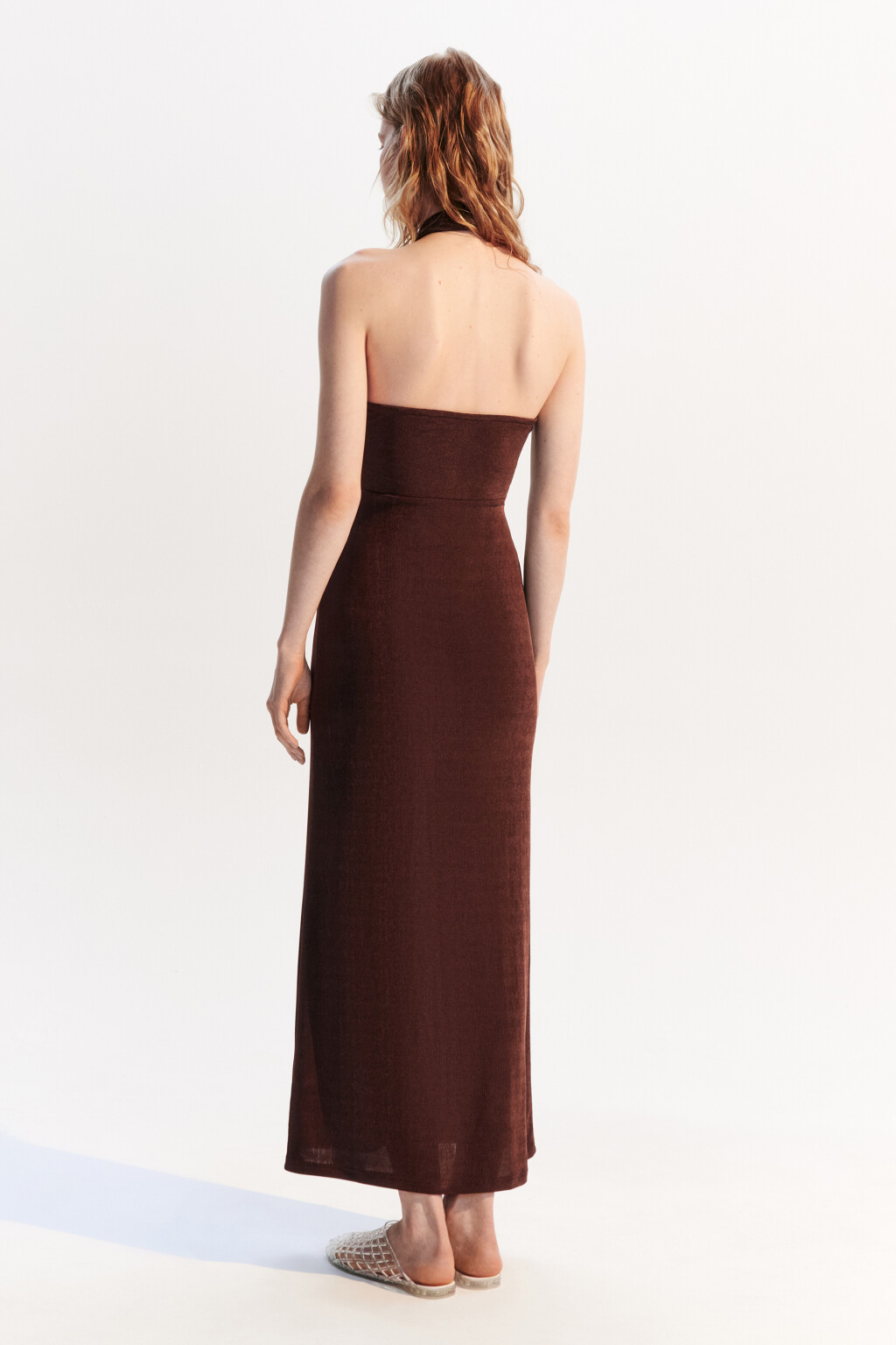 Платье макси с асимметричным лифом - цвет коричневый - 3
