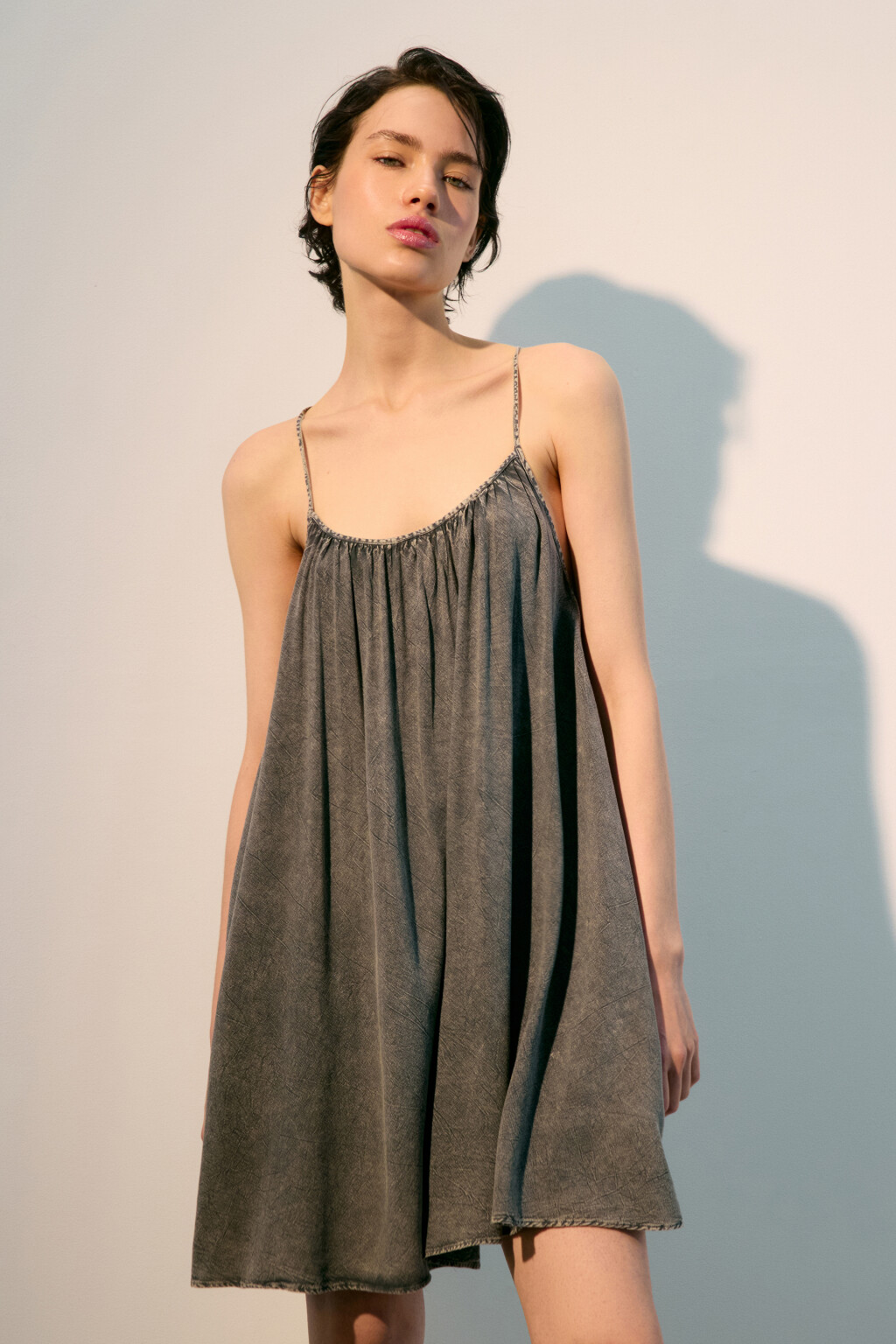 Платье-сарафан вискозное со стиркой - цвет серый - 3