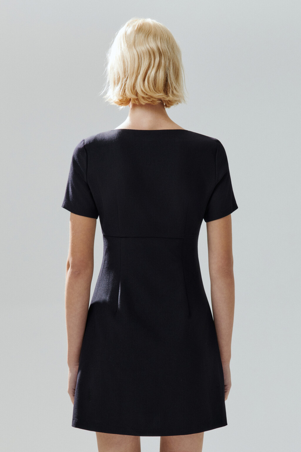 Платье мини с вырезом-каре - цвет черный - 3