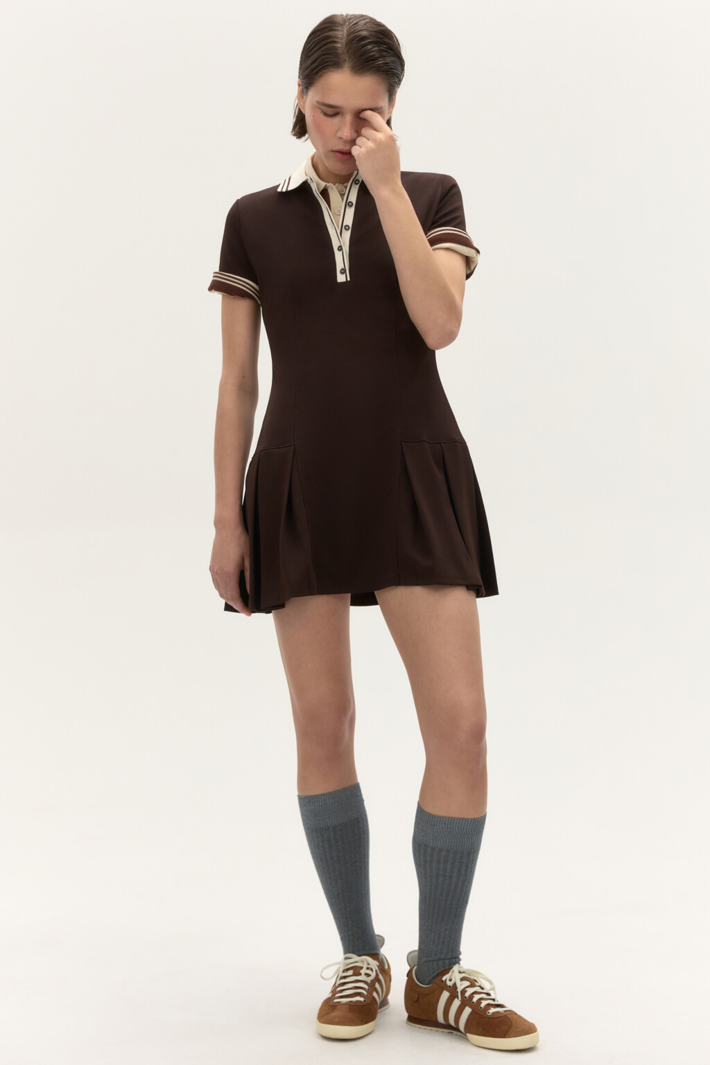 Платье-поло с юбкой в складку - цвет коричневый - 1