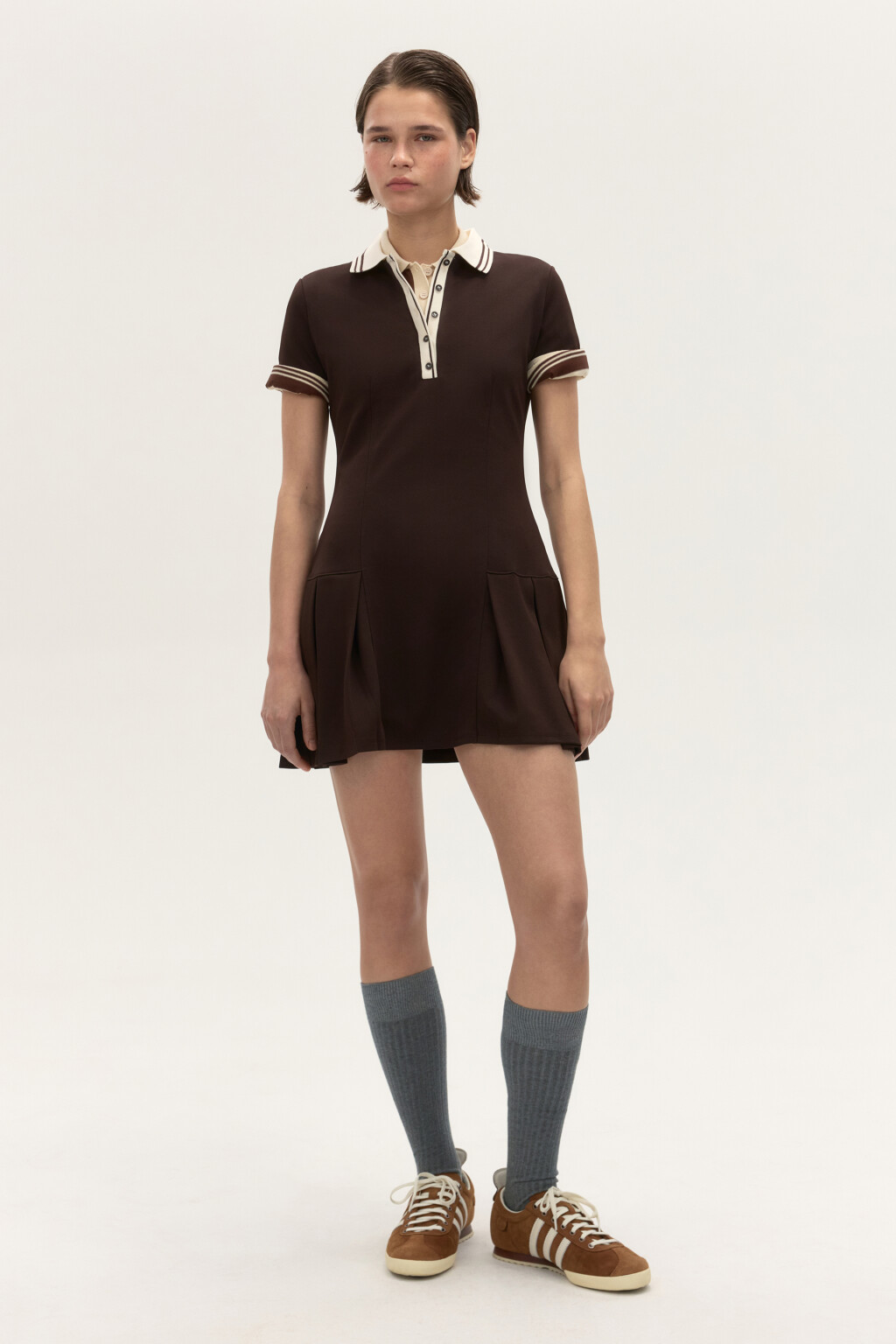 Платье-поло с юбкой в складку - цвет коричневый - 5
