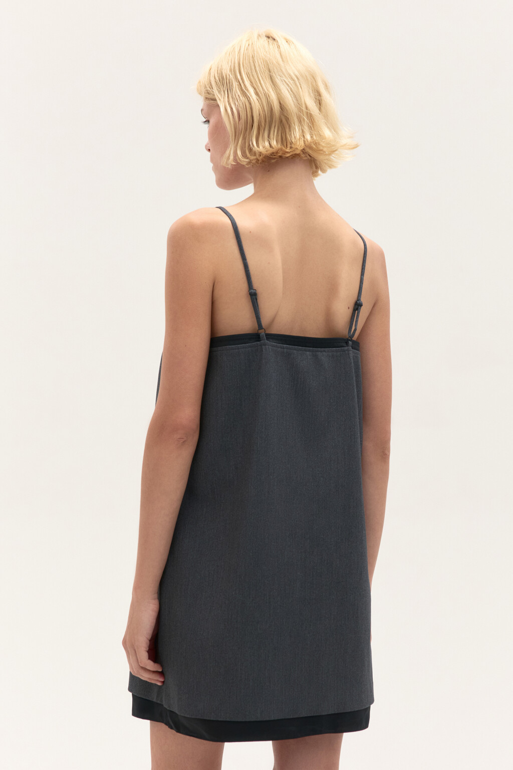 Платье-сарафан костюмное на бретельках - цвет серый - 3