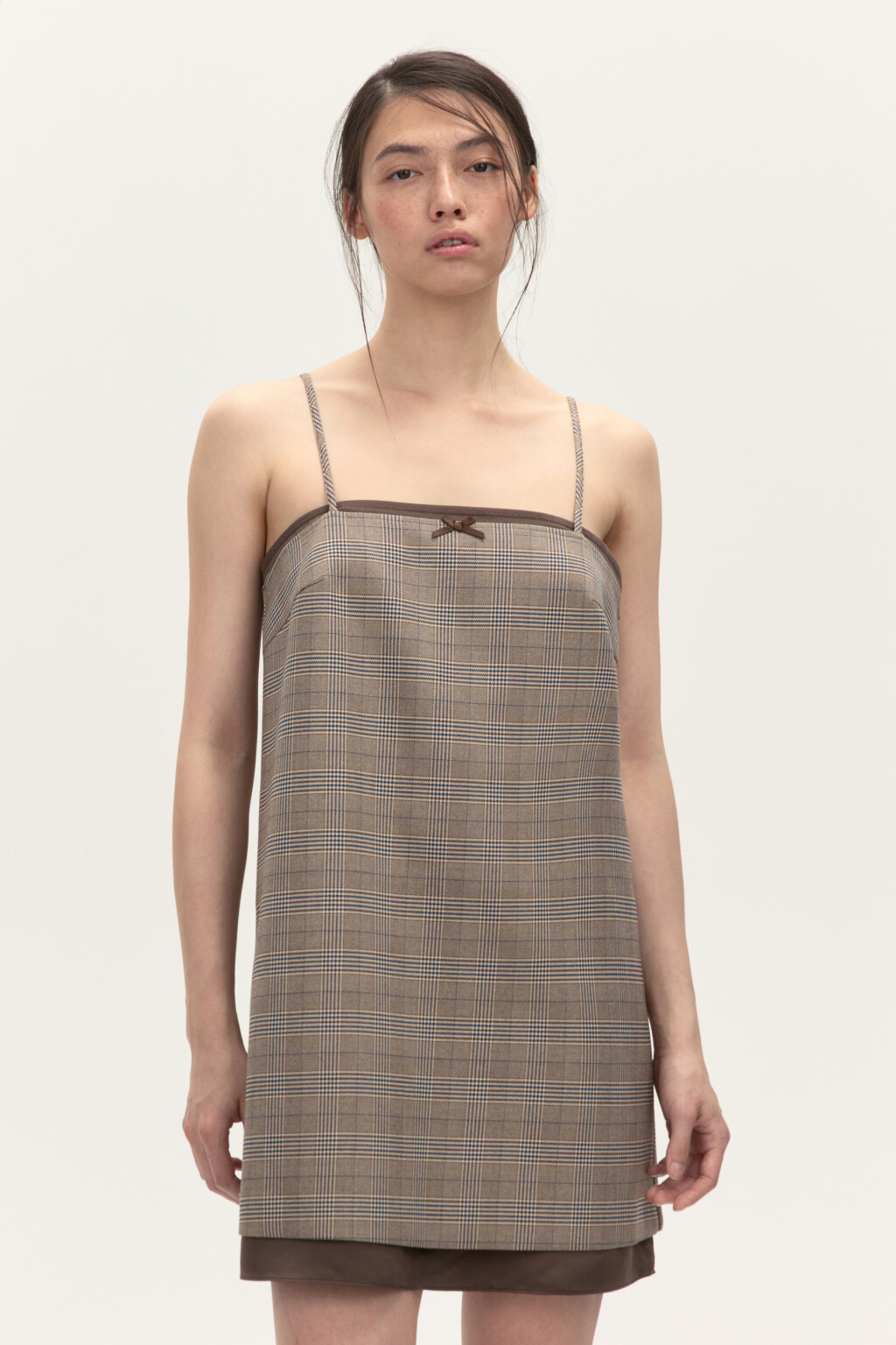 Платье-сарафан костюмное на бретельках - цвет бежевый - 2