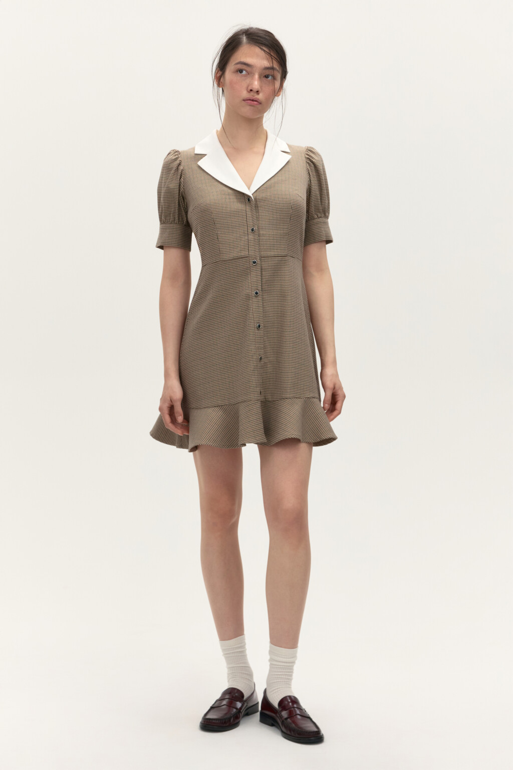 Платье мини с белым воротничком - цвет бежевый - 1