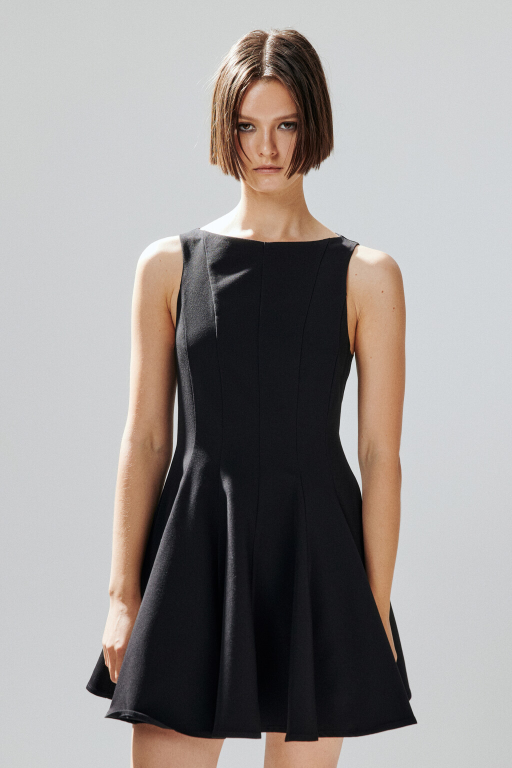 Платье мини с пышной юбкой - цвет черный - 3