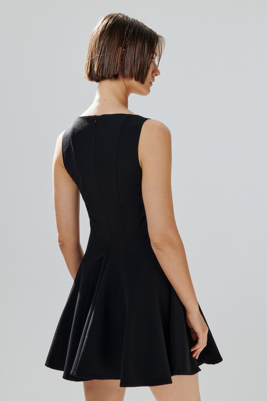 Платье мини с пышной юбкой - цвет черный - 4