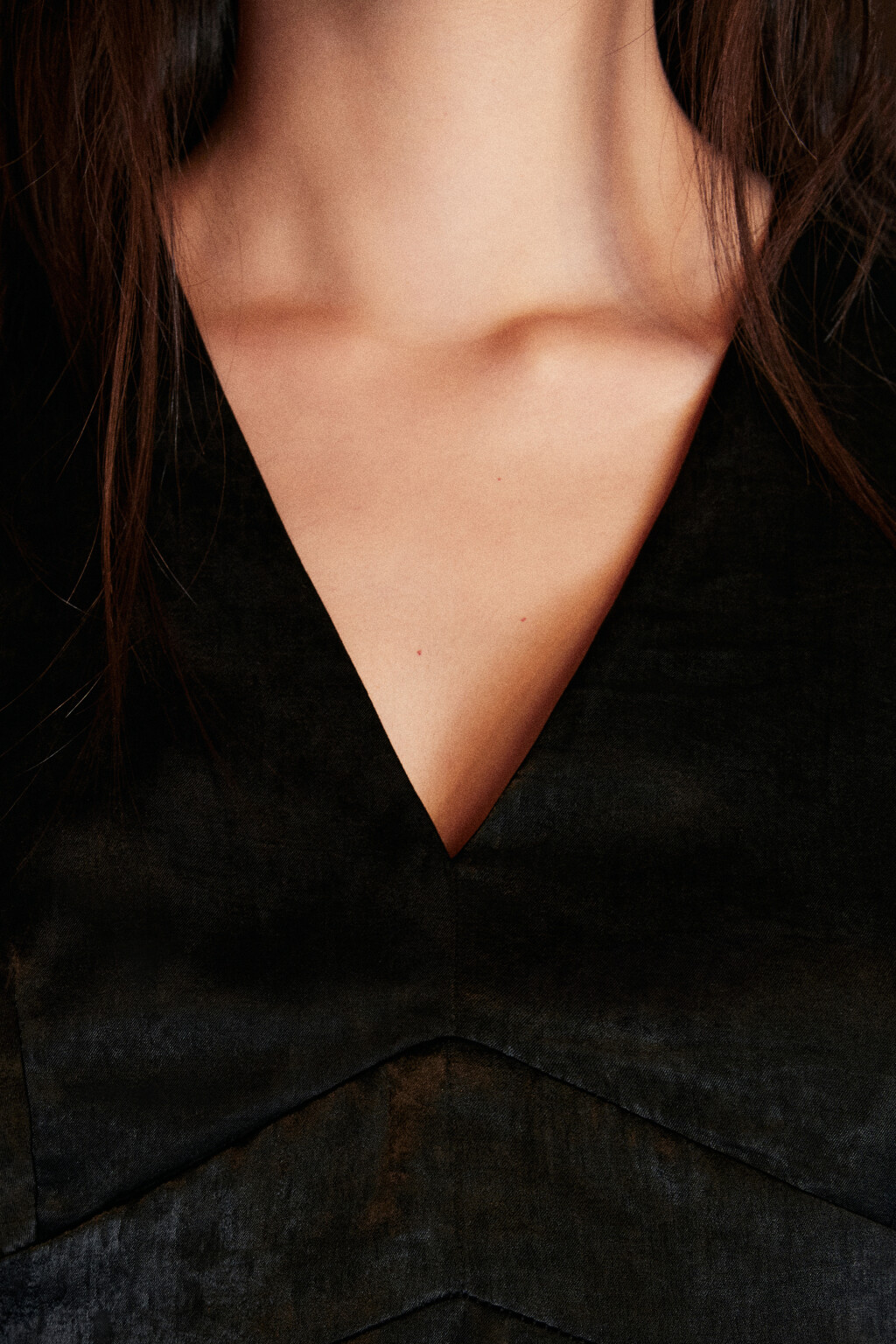 Платье мини с пышными рукавами - цвет черный - 6