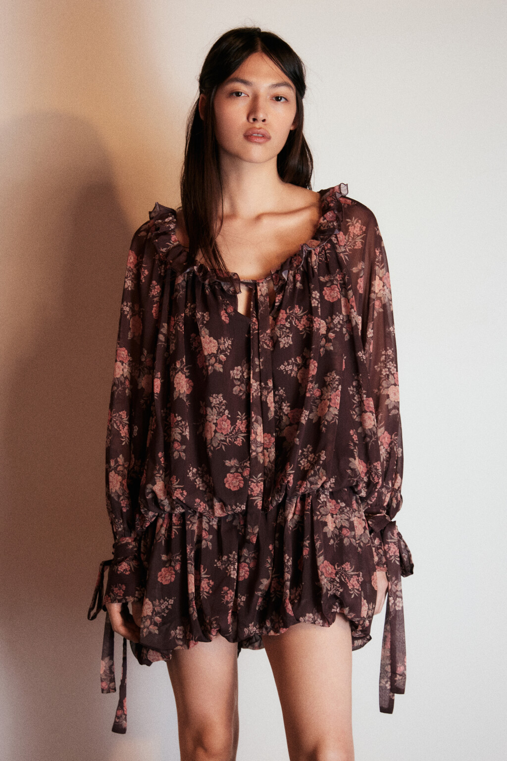 Платье шифоновое с заниженной талией - цвет коричневый - 3