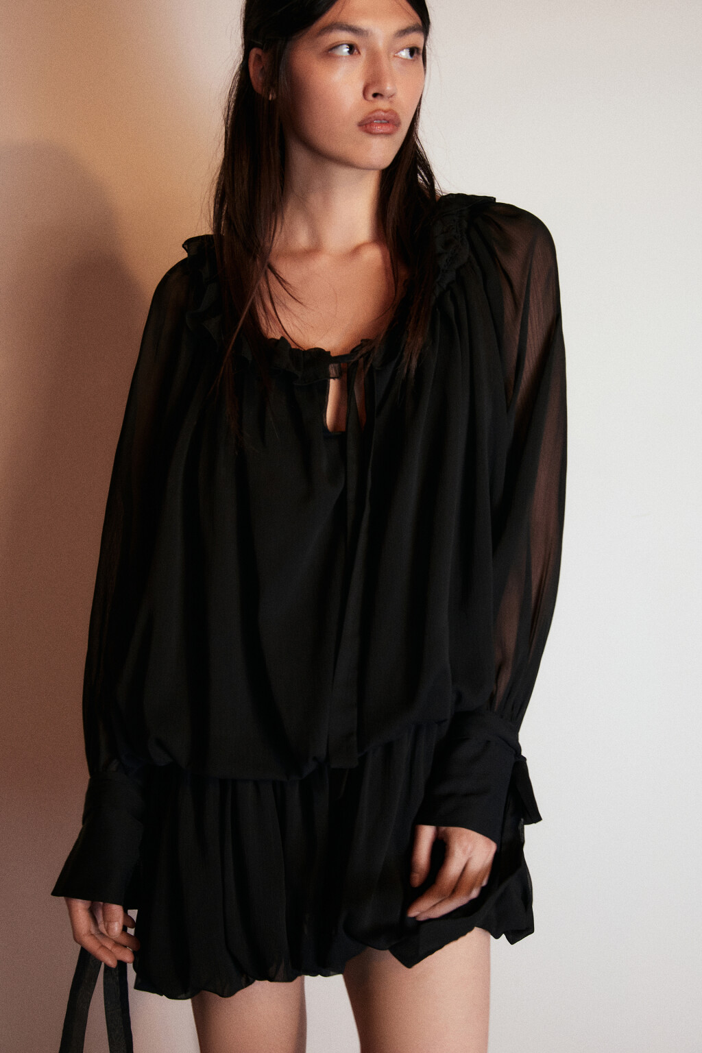 Платье шифоновое с заниженной талией - цвет черный - 2