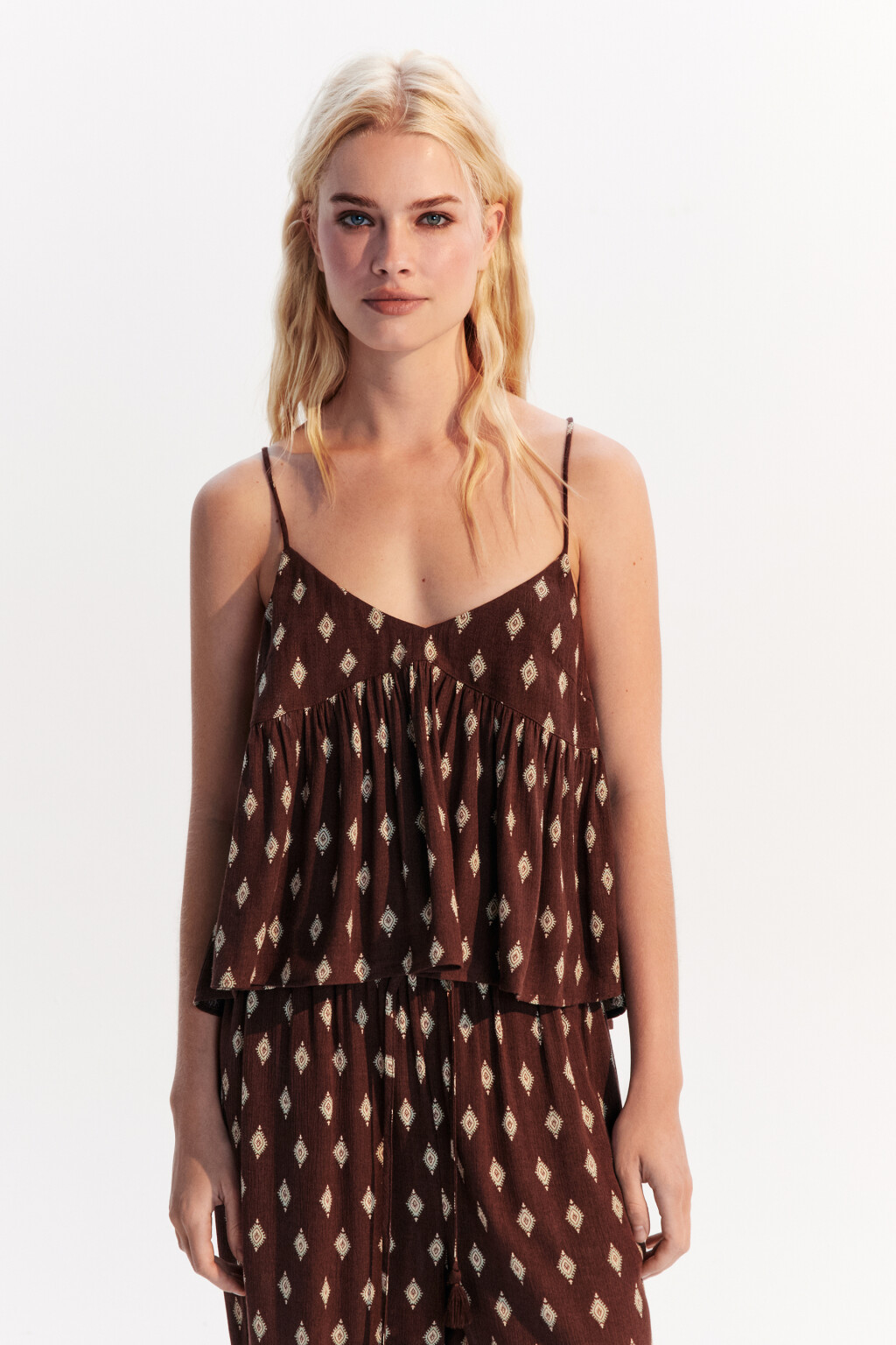 Топ вискозный с принтом - цвет коричневый - 2